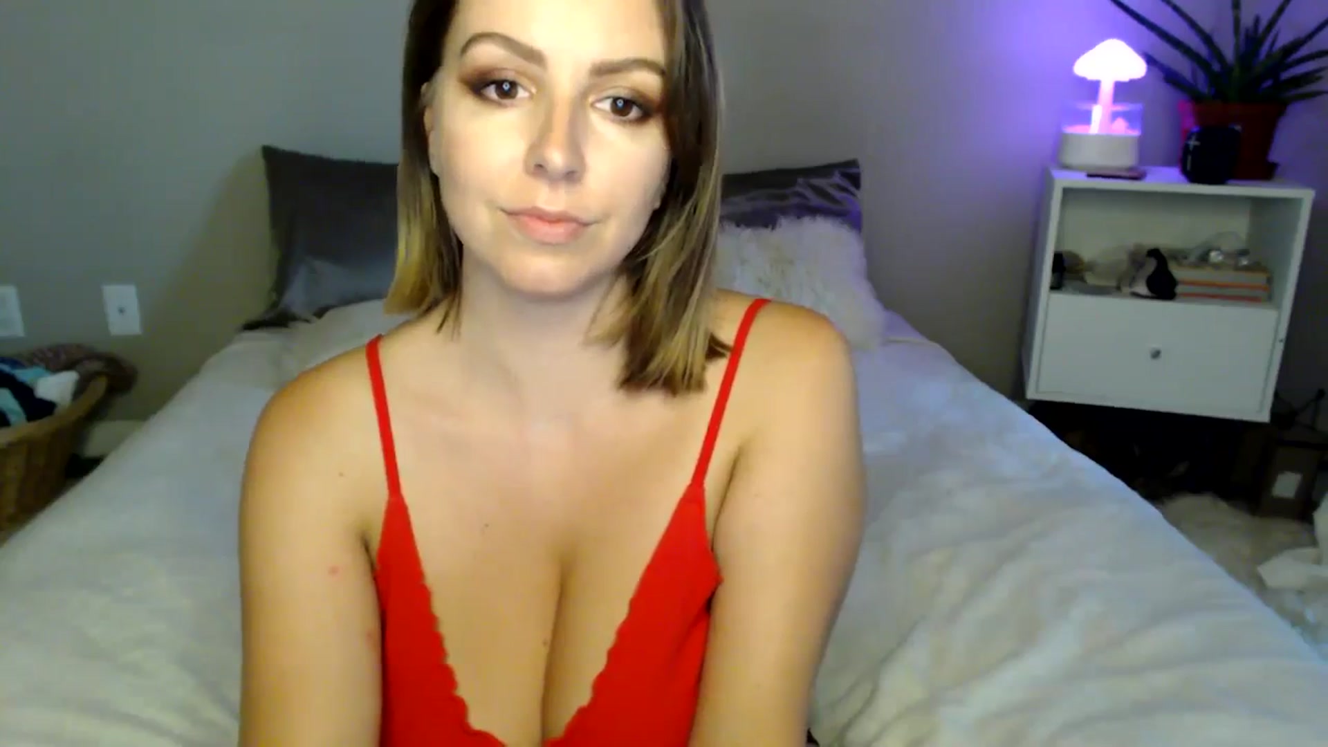 Gallery image thumbnail from MyaDelaney's myfreecams stream on, 07/27/2024, 03:31 image 9 of 20
