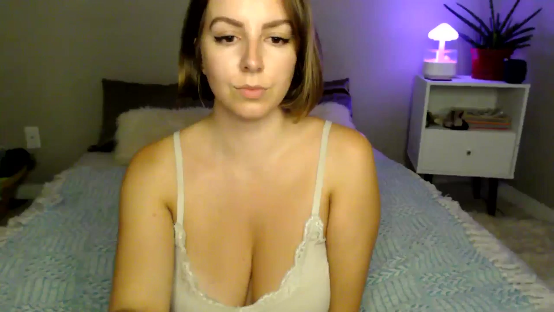 Gallery image thumbnail from MyaDelaney's myfreecams stream on, 07/31/2024, 06:04 image 10 of 20