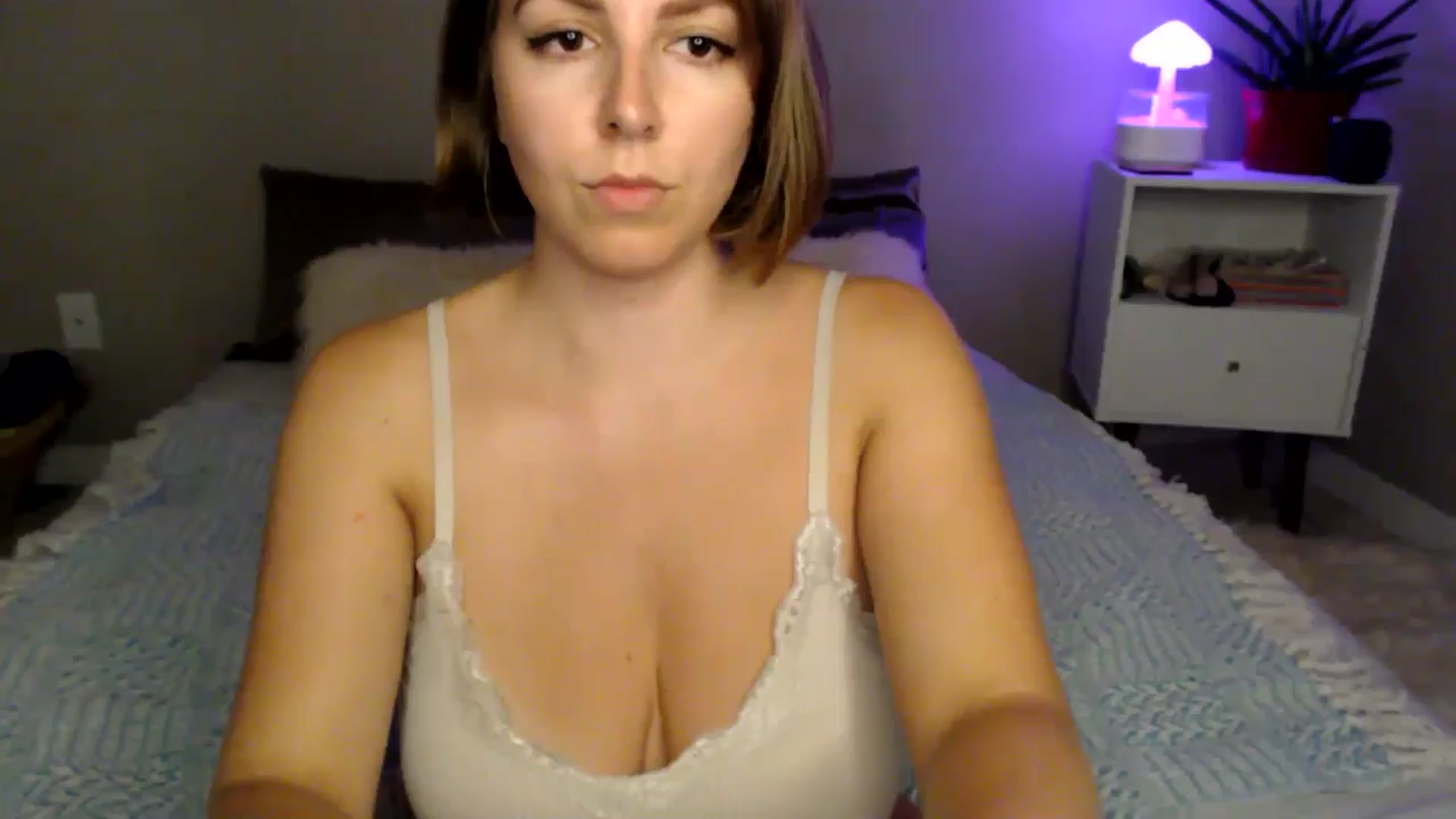 Gallery image thumbnail from MyaDelaney's myfreecams stream on, 07/31/2024, 06:04 image 12 of 20