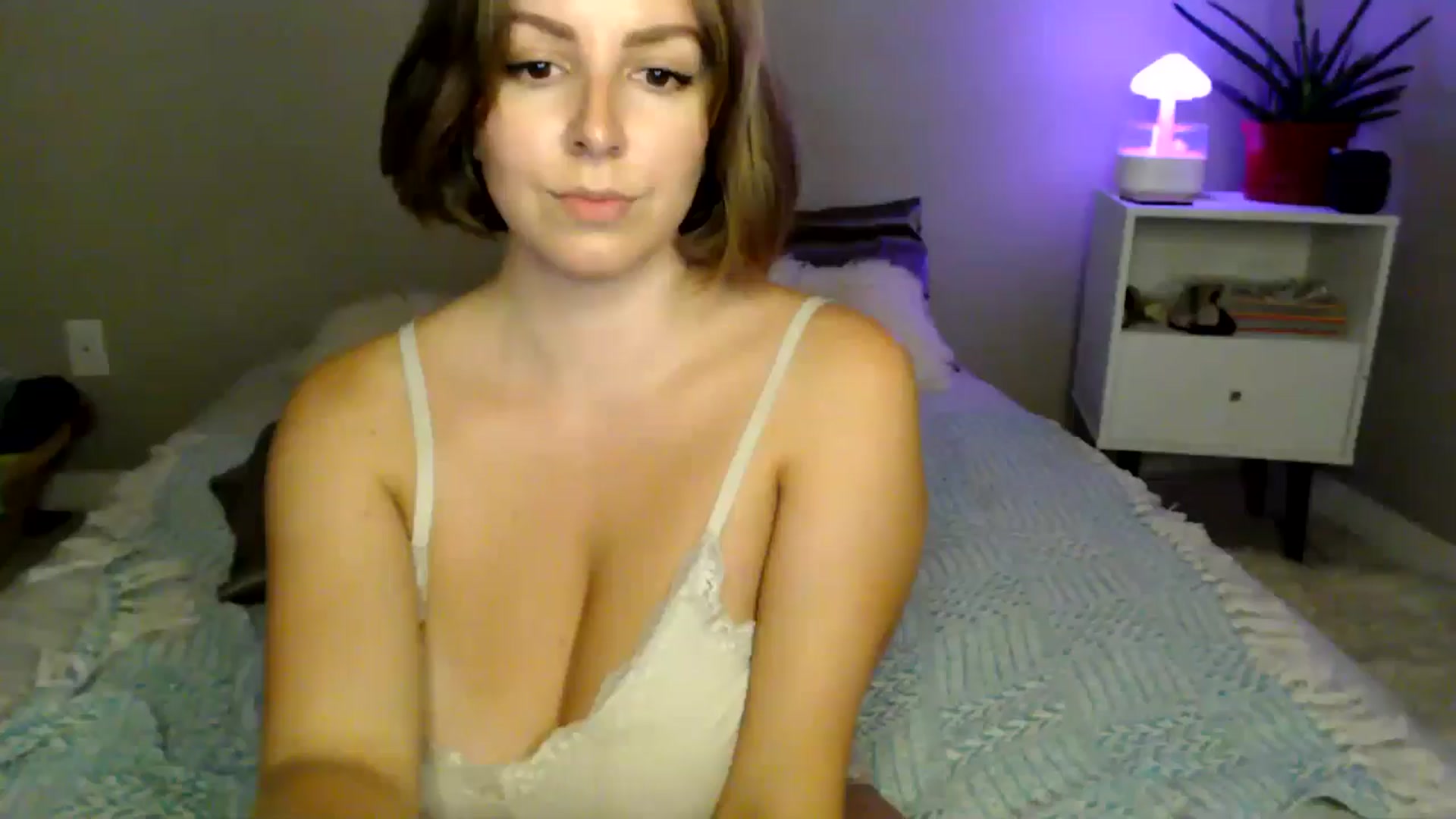 Gallery image thumbnail from MyaDelaney's myfreecams stream on, 07/31/2024, 06:04 image 13 of 20