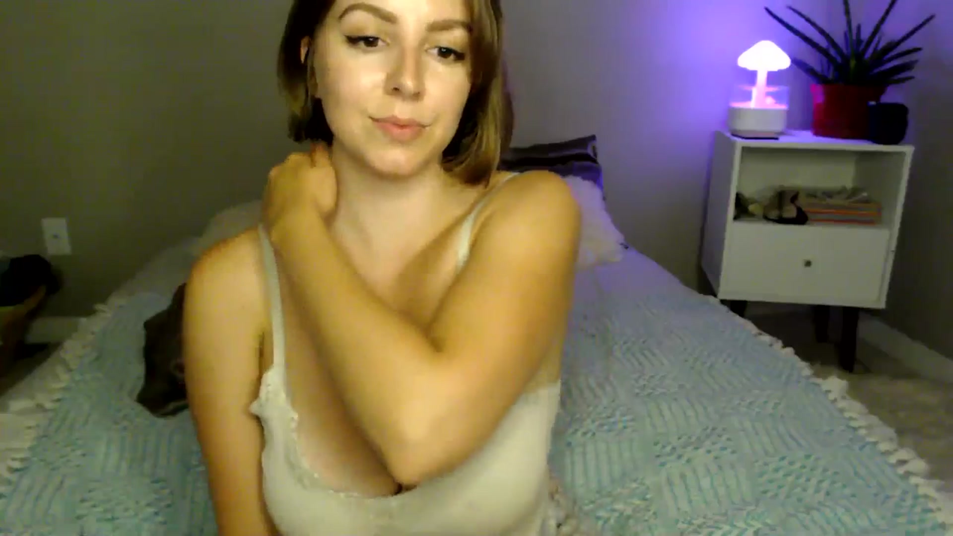 Gallery image thumbnail from MyaDelaney's myfreecams stream on, 07/31/2024, 06:50 image 12 of 20