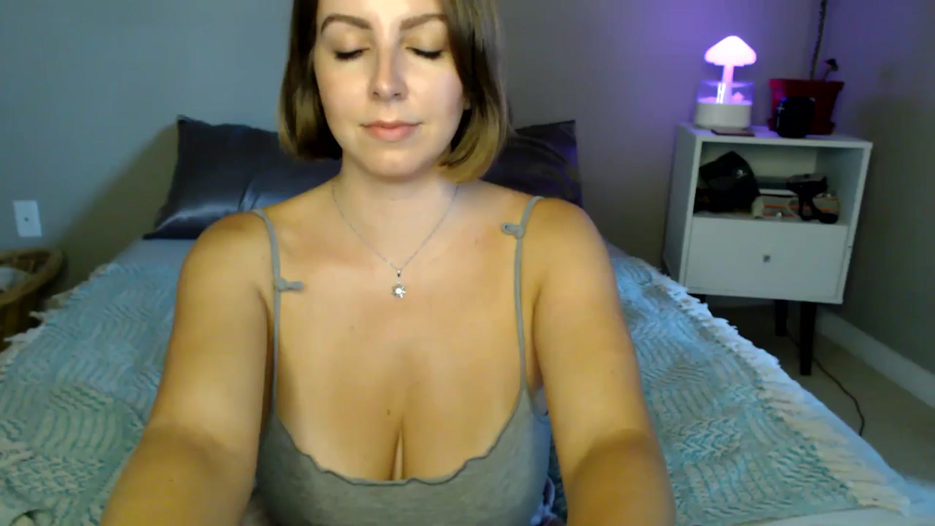 Gallery image thumbnail from MyaDelaney's myfreecams stream on, 08/18/2024, 02:11 image 8 of 20
