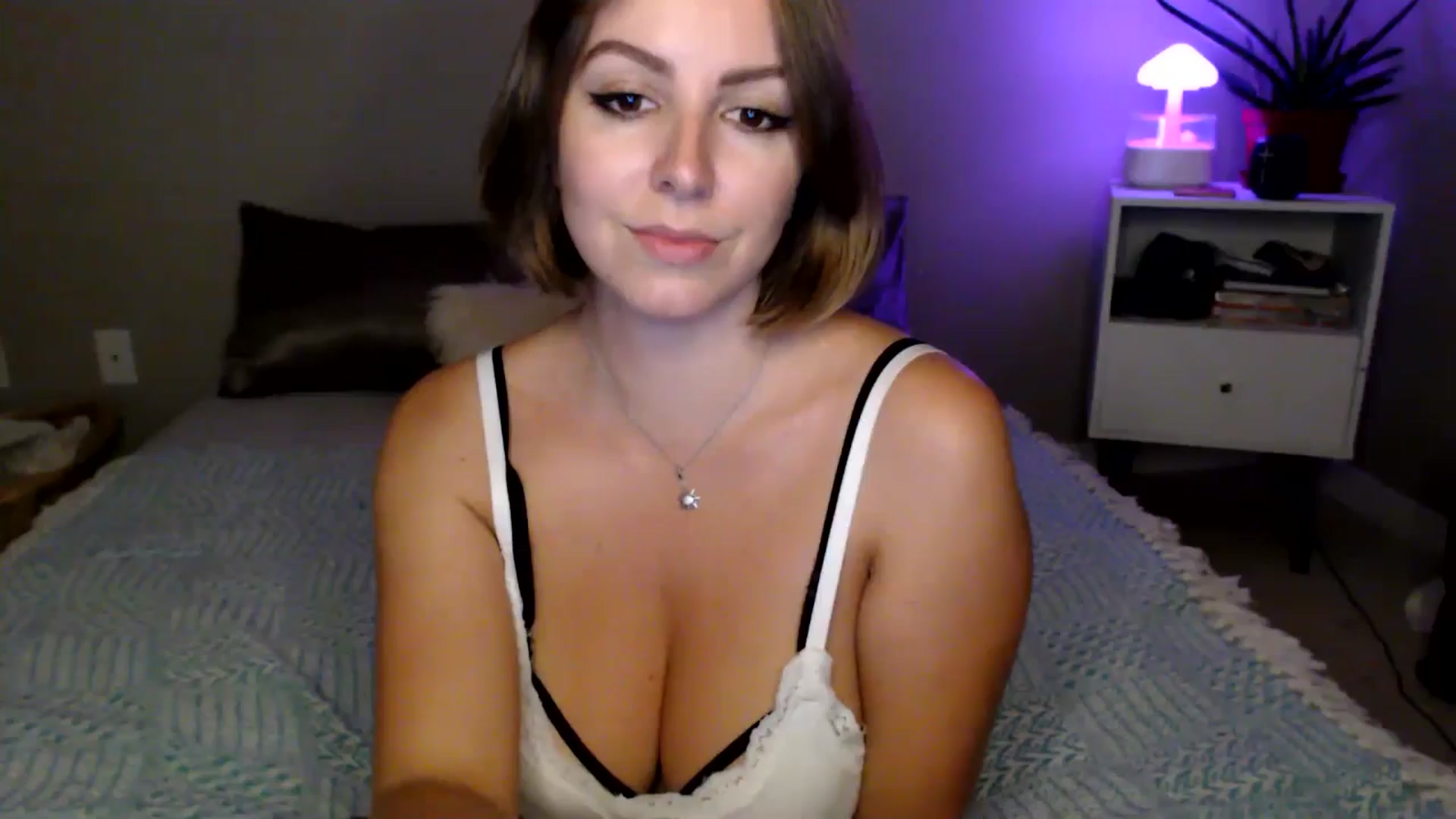Gallery image thumbnail from MyaDelaney's myfreecams stream on, 08/26/2024, 05:13 image 2 of 20