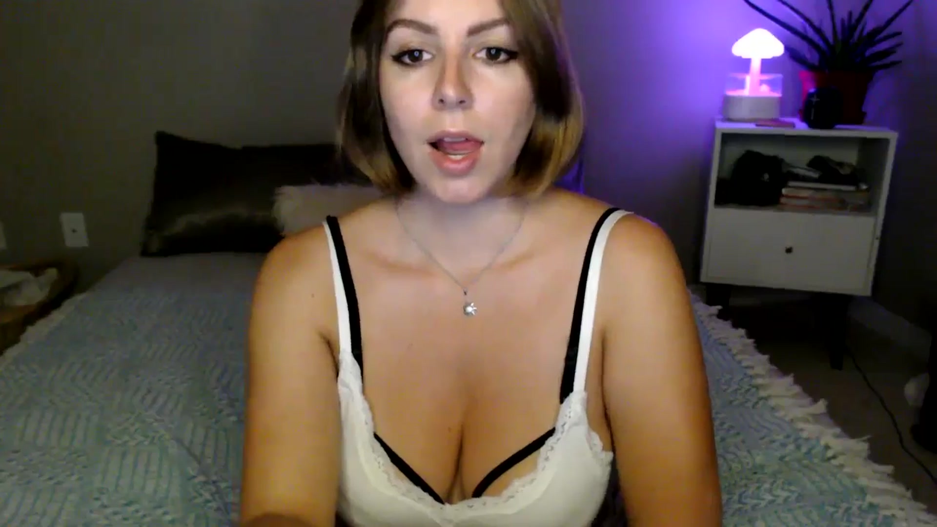 Gallery image thumbnail from MyaDelaney's myfreecams stream on, 08/26/2024, 05:13 image 12 of 20