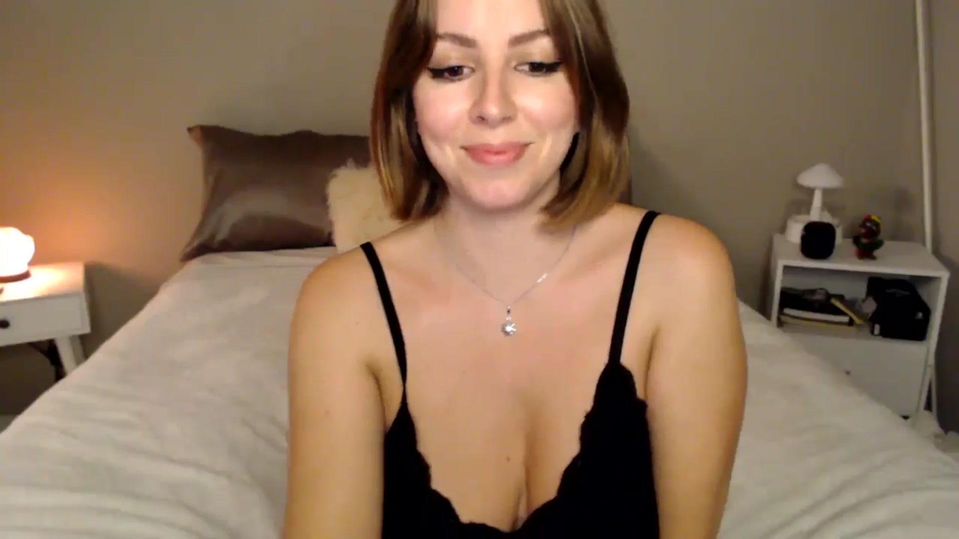 Gallery image thumbnail from MyaDelaney's myfreecams stream on, 10/18/2024, 06:28 image 7 of 20