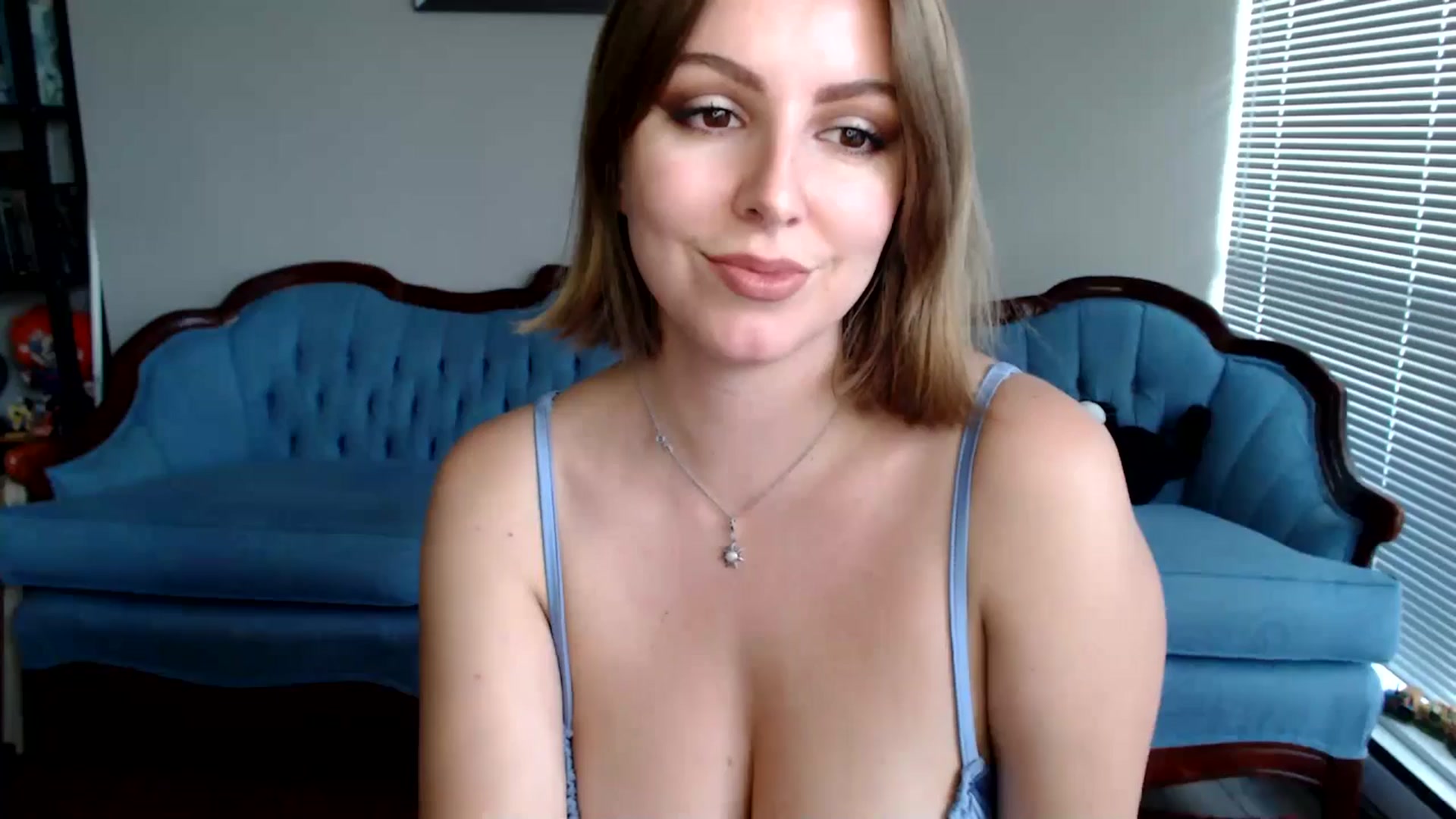 Gallery image thumbnail from MyaDelaney's myfreecams stream on, 10/25/2024, 22:03 image 11 of 20