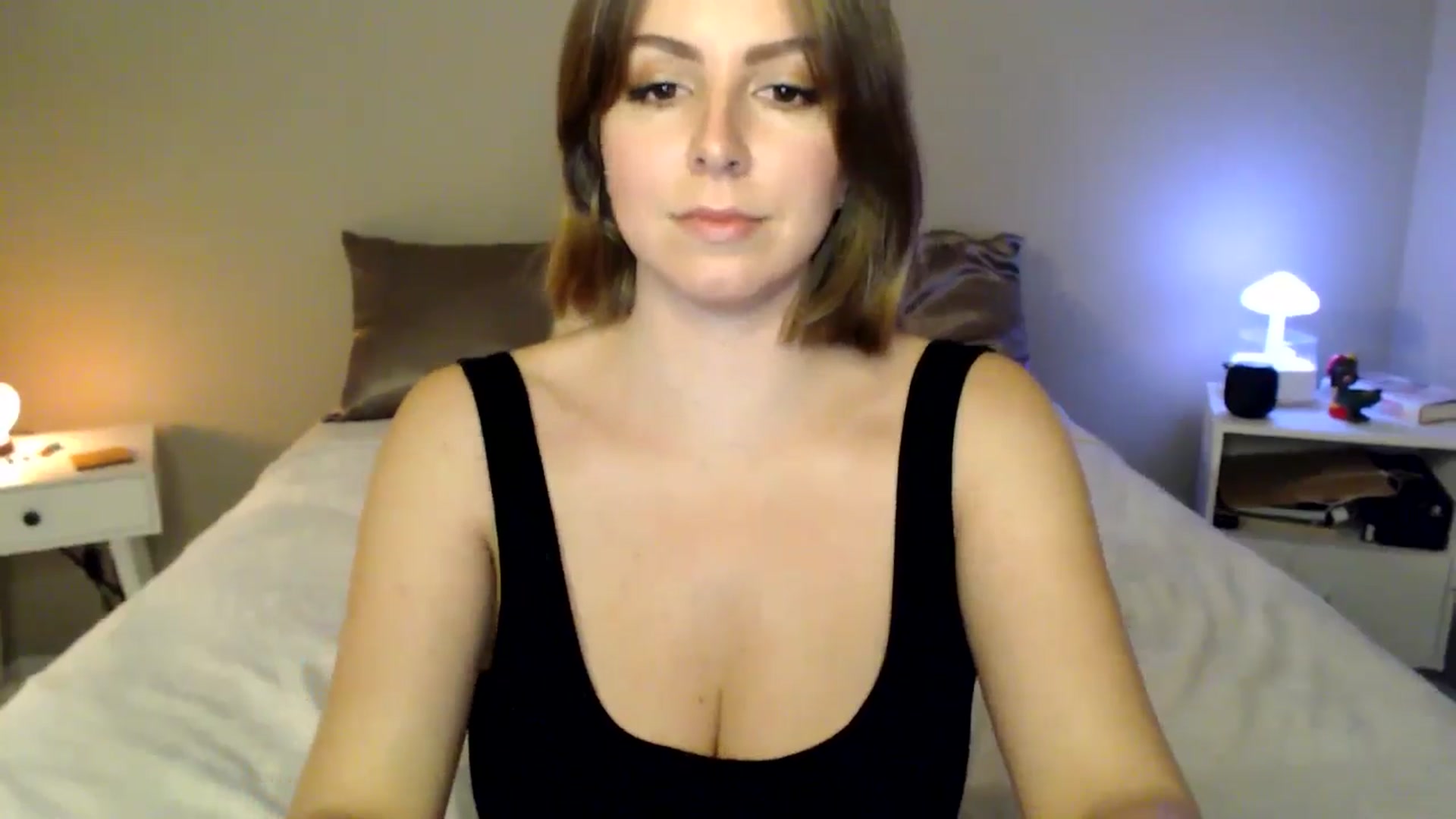 Gallery image thumbnail from MyaDelaney's myfreecams stream on, 10/28/2024, 04:40 image 11 of 20