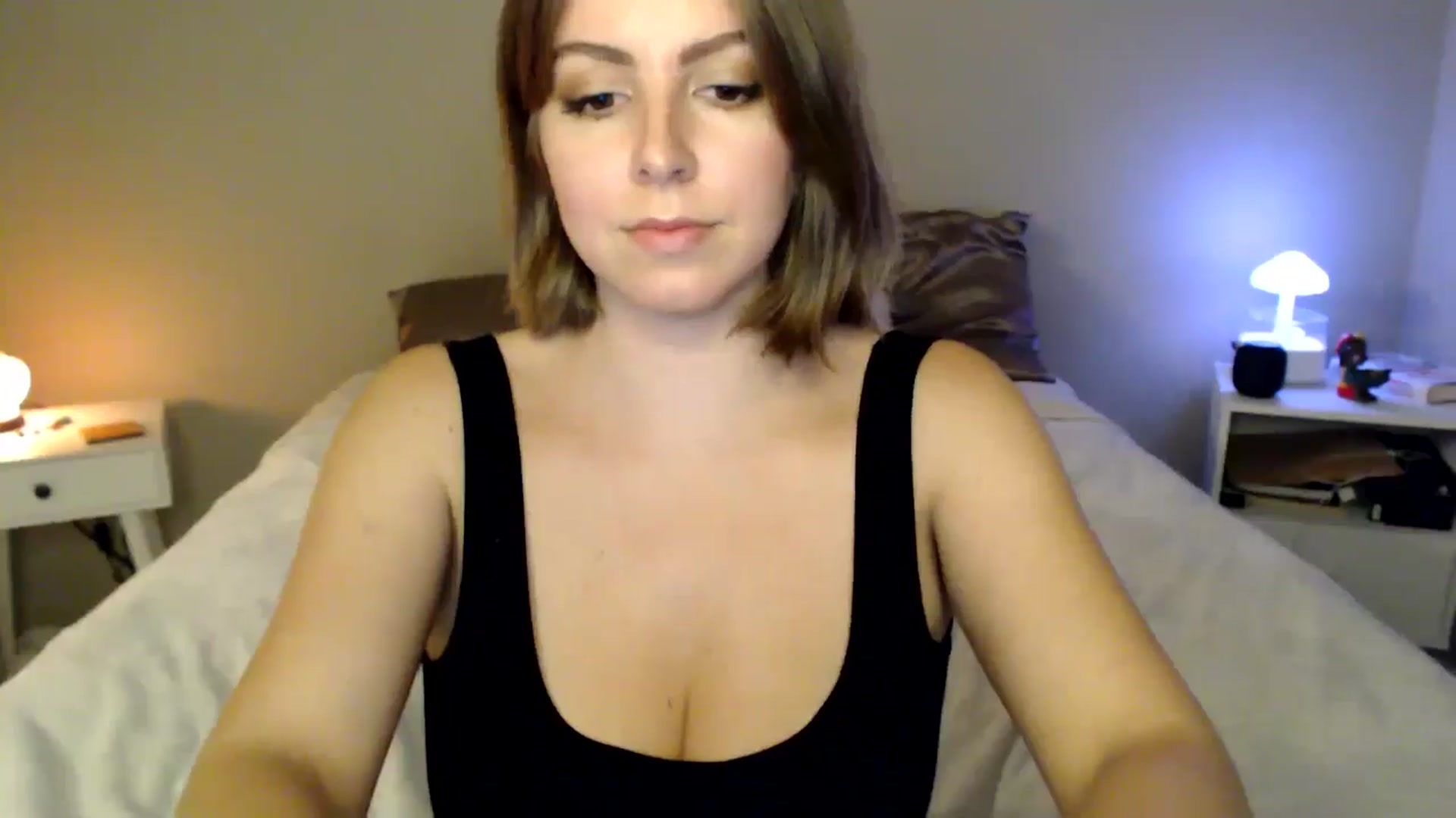 Gallery image thumbnail from MyaDelaney's myfreecams stream on, 10/28/2024, 04:40 image 18 of 20