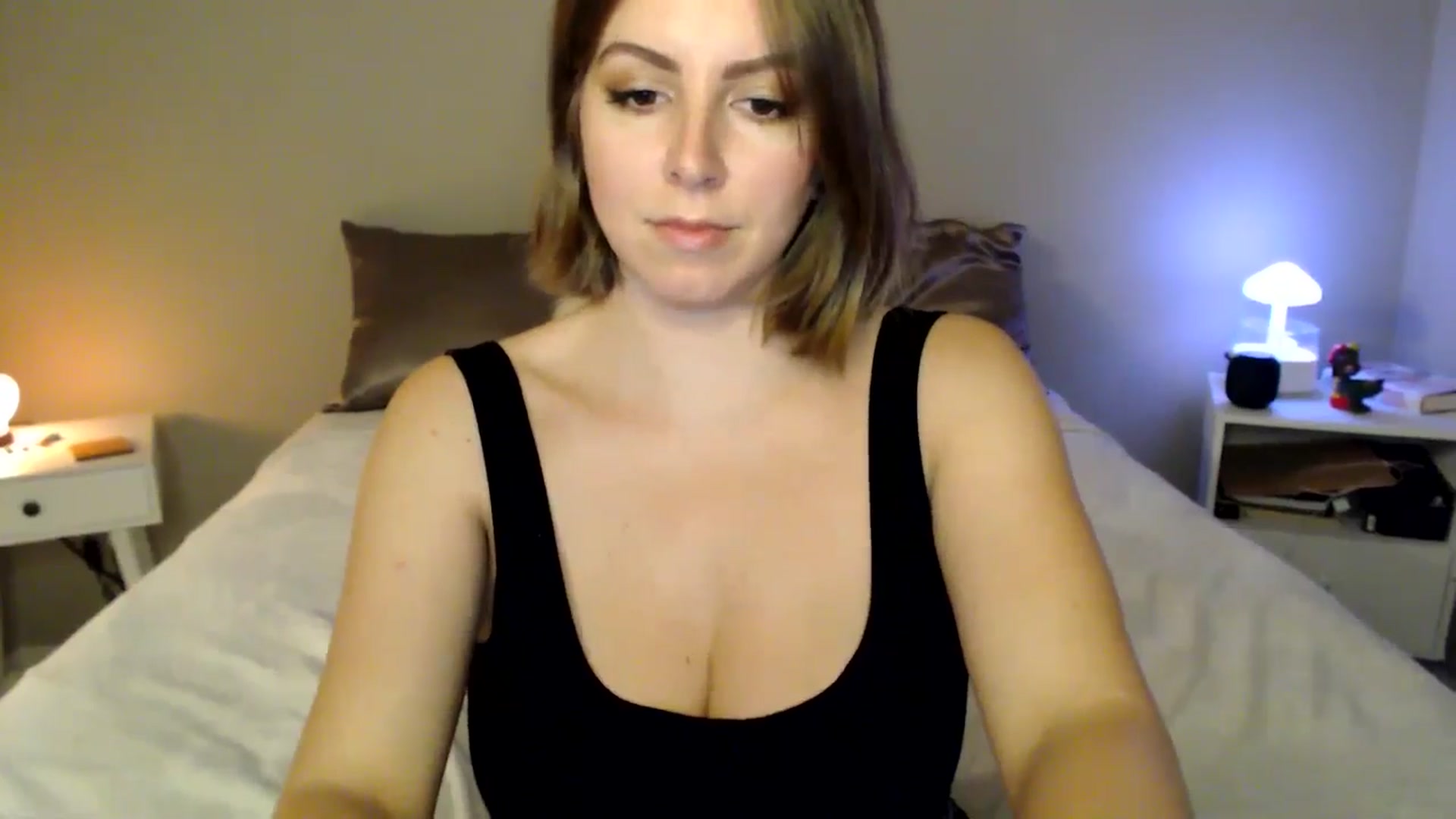 Gallery image thumbnail from MyaDelaney's myfreecams stream on, 10/28/2024, 04:40 image 6 of 20