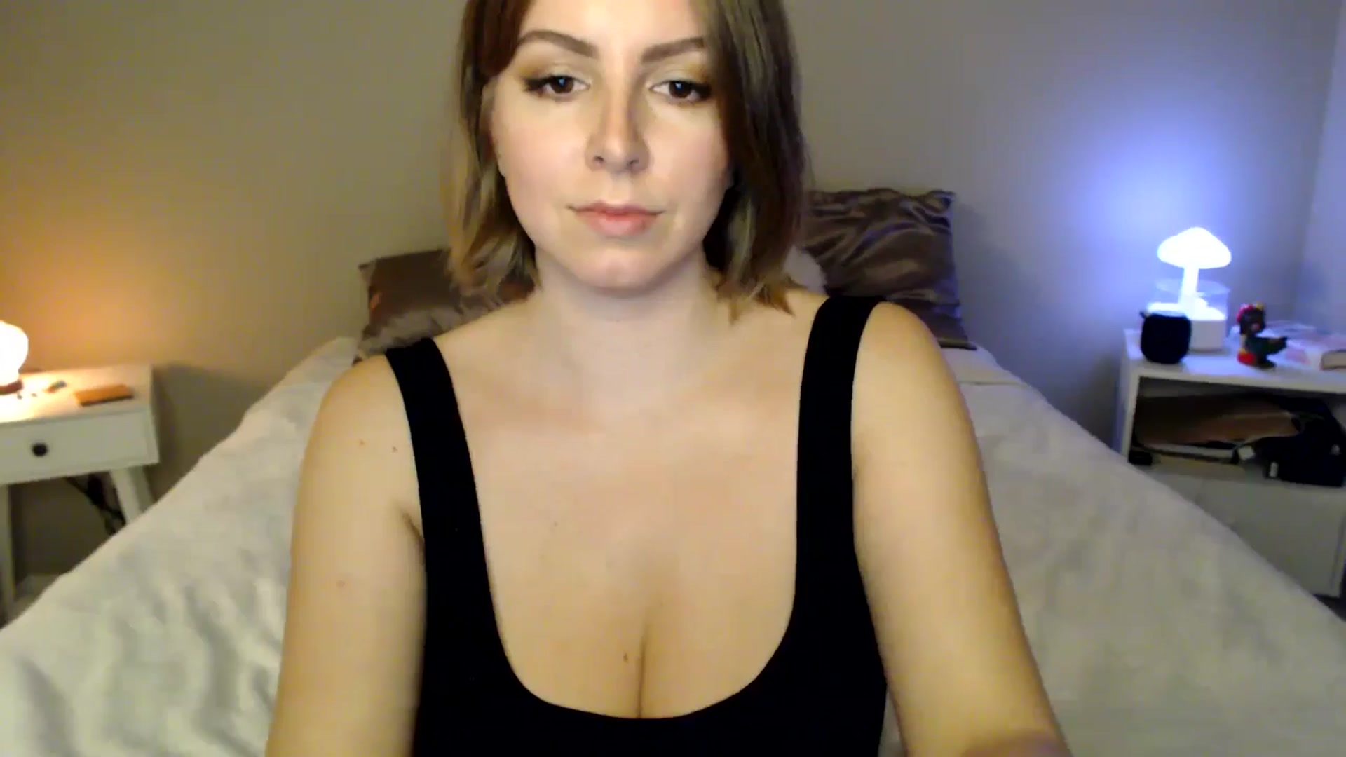 Gallery image thumbnail from MyaDelaney's myfreecams stream on, 10/28/2024, 04:40 image 20 of 20