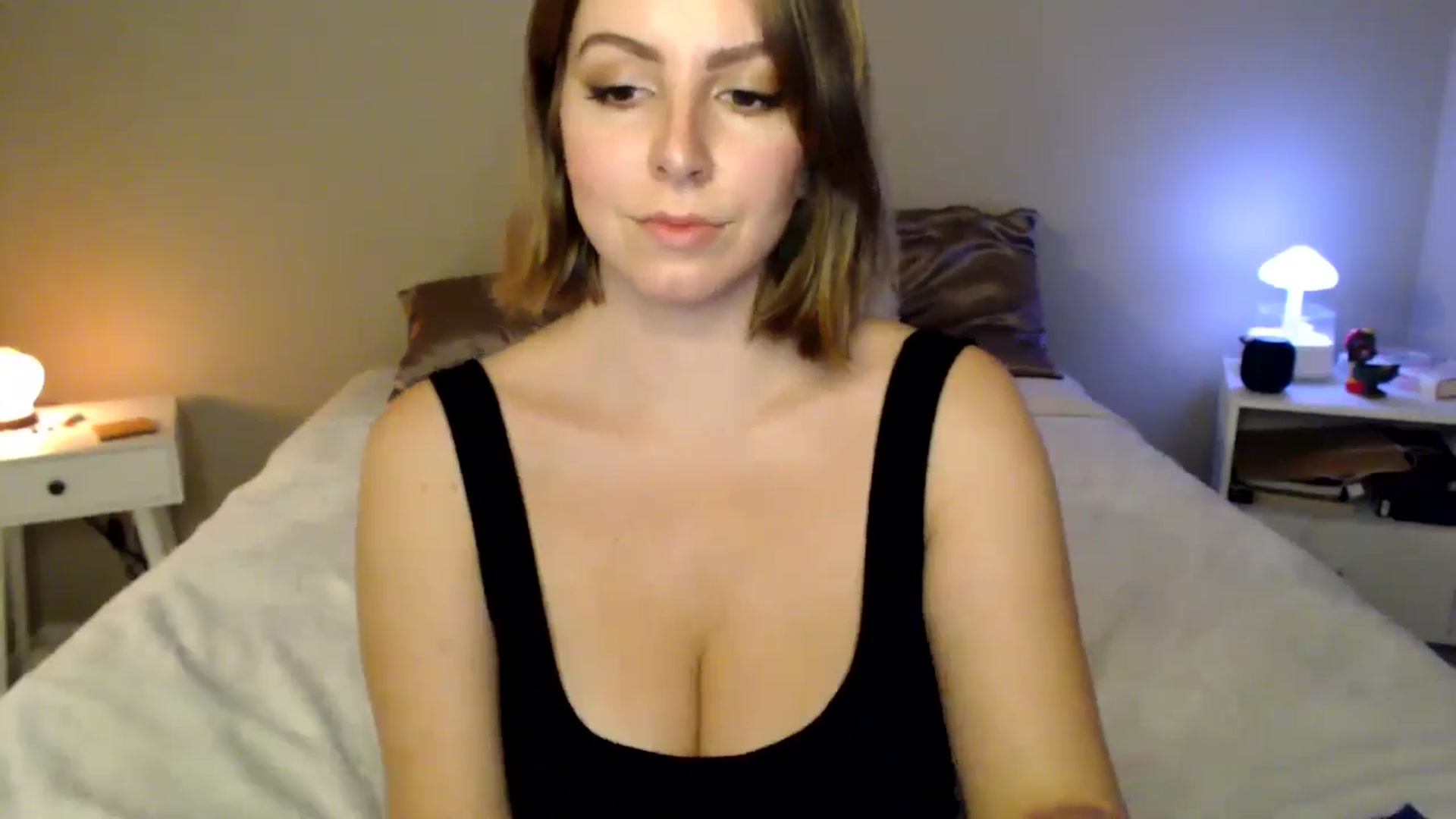 Gallery image thumbnail from MyaDelaney's myfreecams stream on, 10/28/2024, 06:26 image 4 of 20
