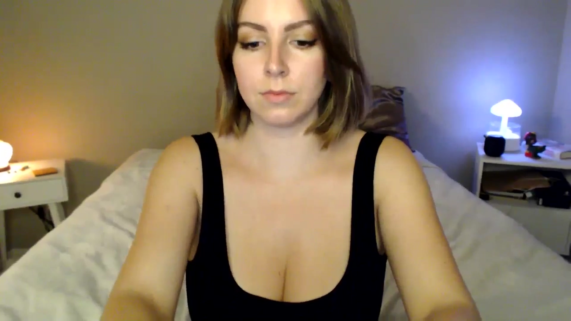 Gallery image thumbnail from MyaDelaney's myfreecams stream on, 10/28/2024, 06:26 image 19 of 20