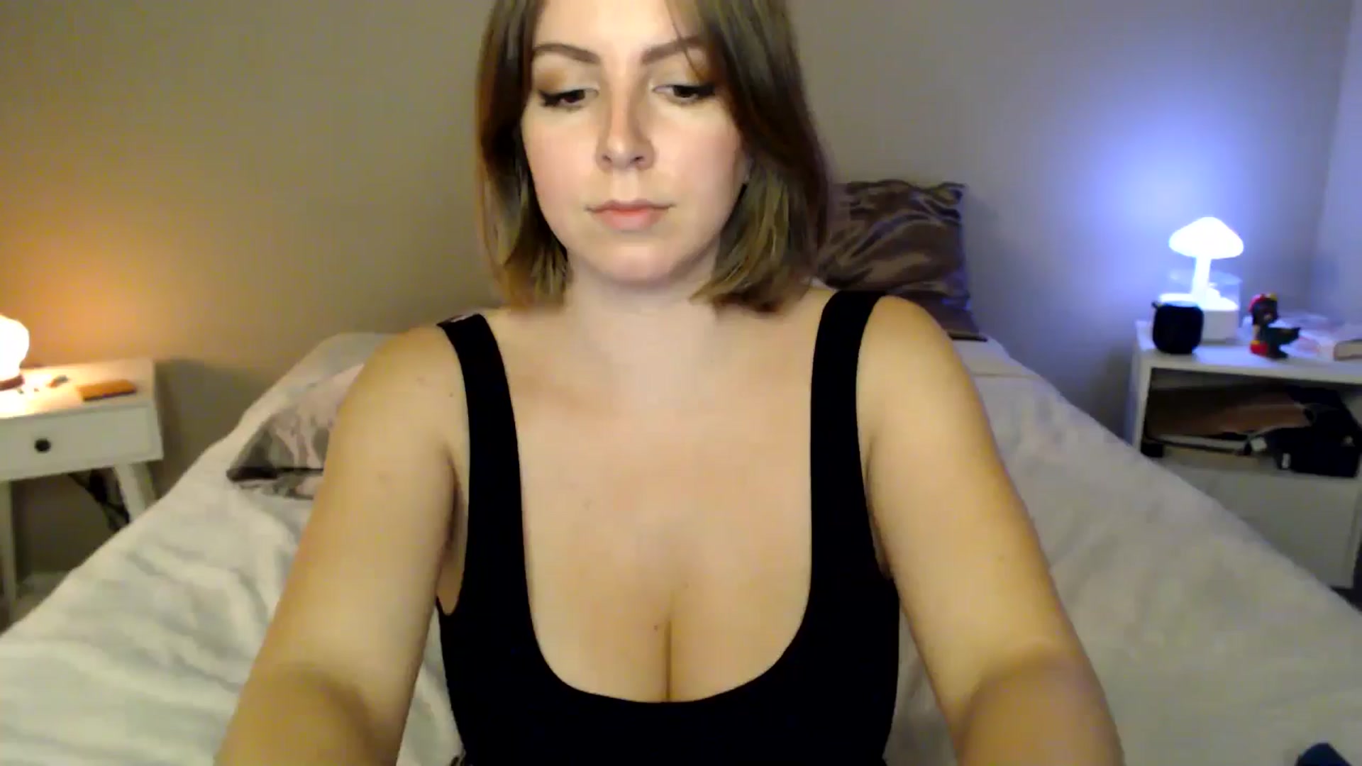 Gallery image thumbnail from MyaDelaney's myfreecams stream on, 10/28/2024, 06:26 image 8 of 20