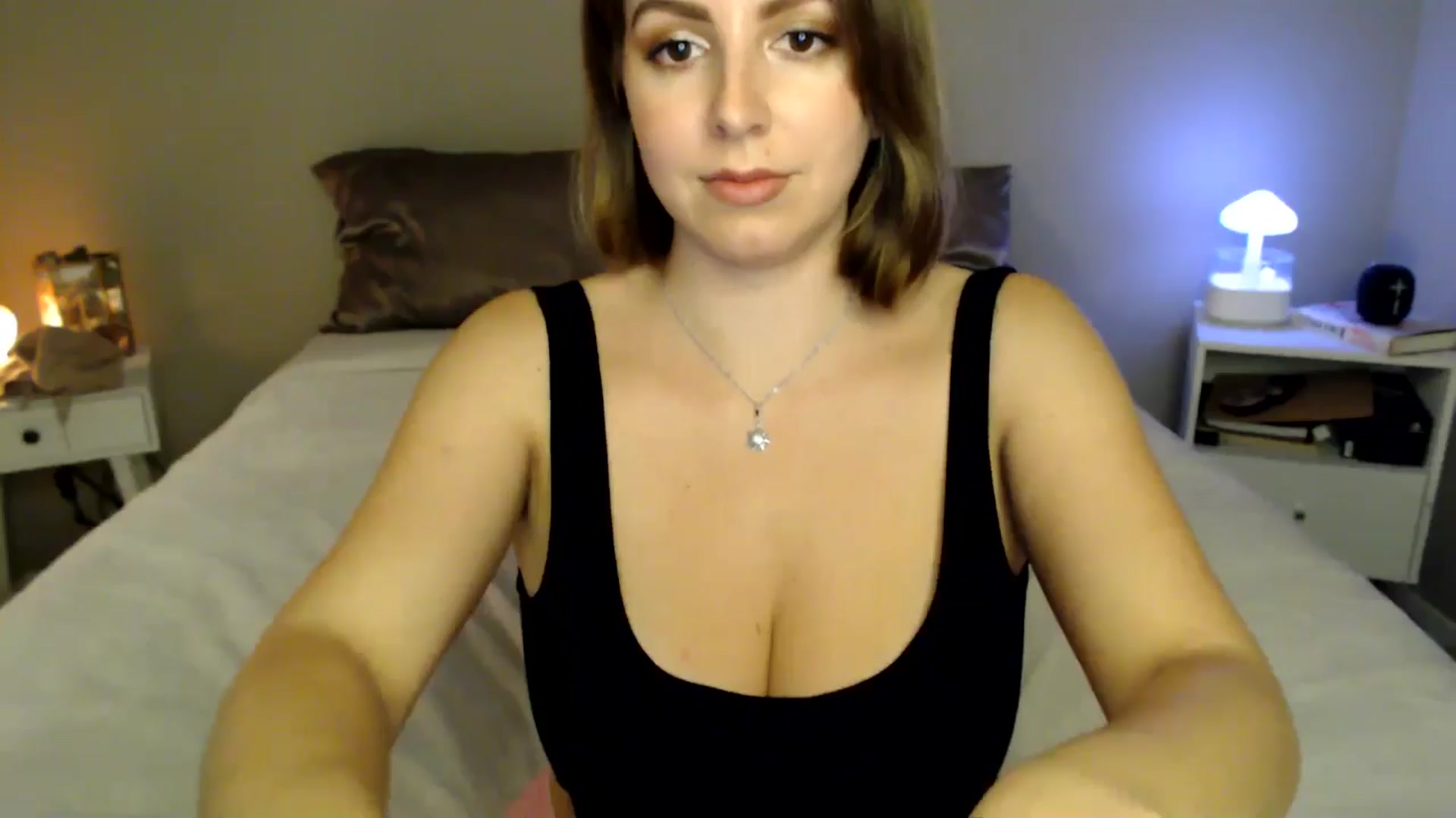 Gallery image thumbnail from MyaDelaney's myfreecams stream on, 11/08/2024, 05:13 image 16 of 20