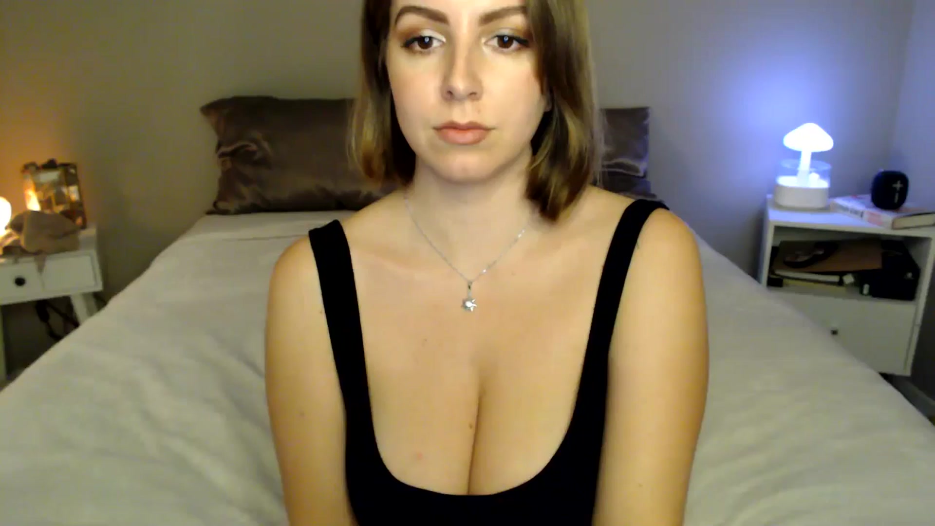 Gallery image thumbnail from MyaDelaney's myfreecams stream on, 11/08/2024, 05:13 image 19 of 20