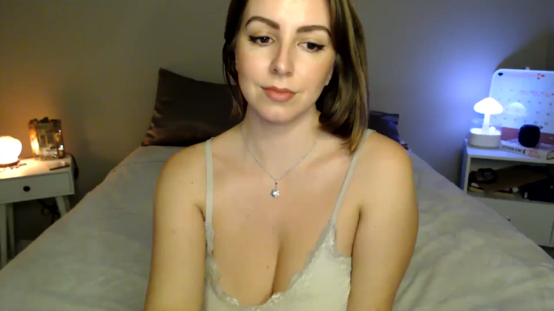 Gallery image thumbnail from MyaDelaney's myfreecams stream on, 11/13/2024, 06:46 image 4 of 20