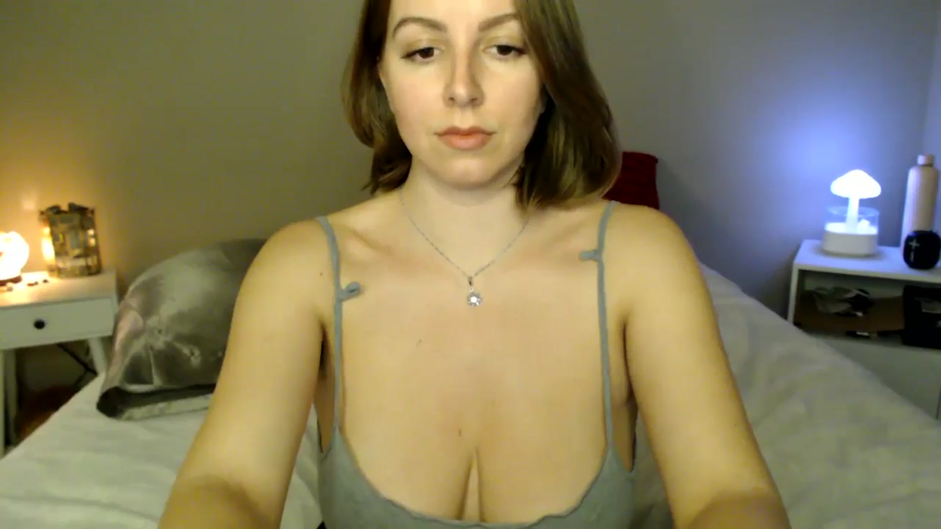 Gallery image thumbnail from MyaDelaney's myfreecams stream on, 12/04/2024, 08:11 image 9 of 20
