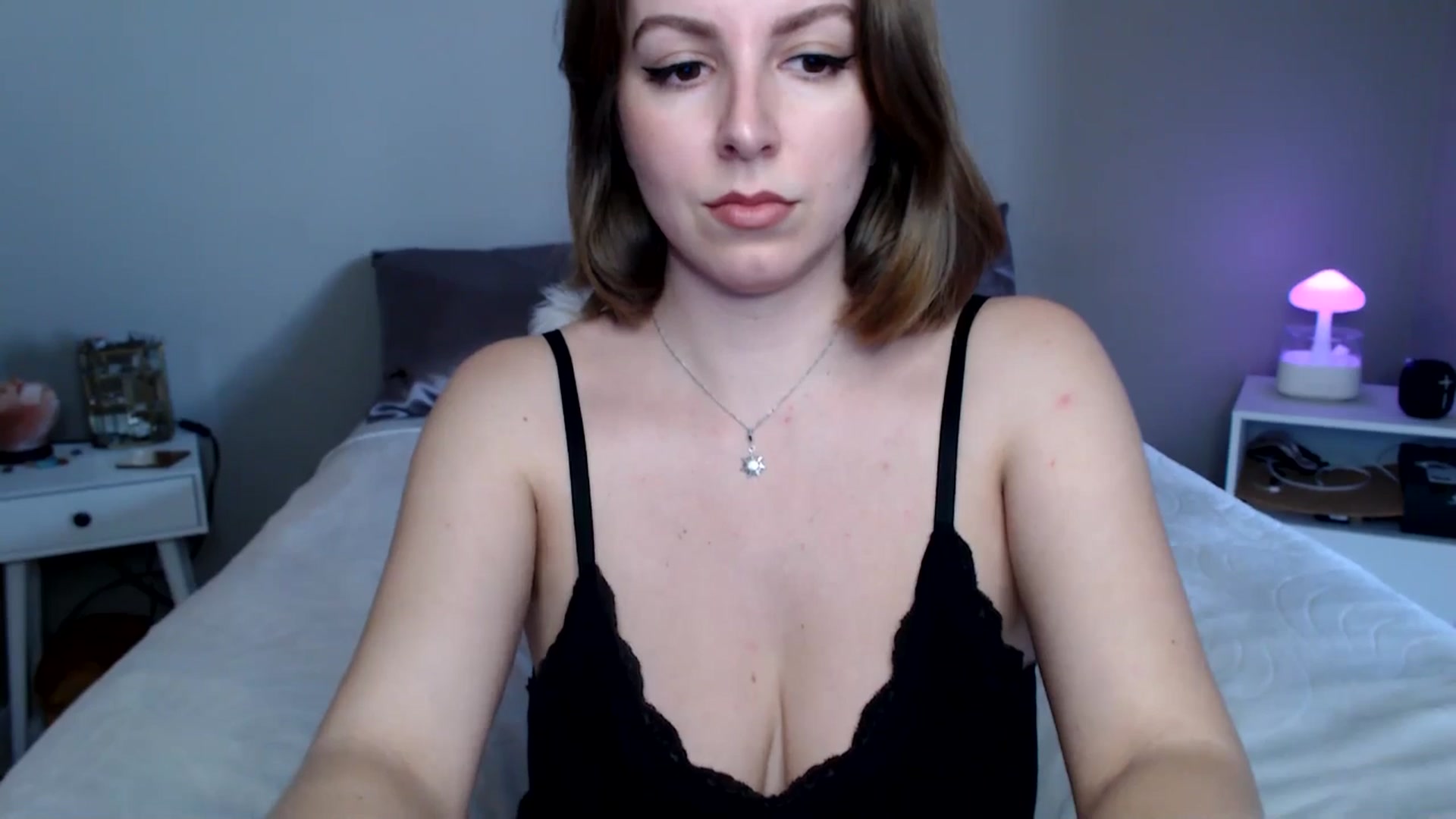 Gallery image thumbnail from MyaDelaney's myfreecams stream on, 12/18/2024, 22:02 image 7 of 20