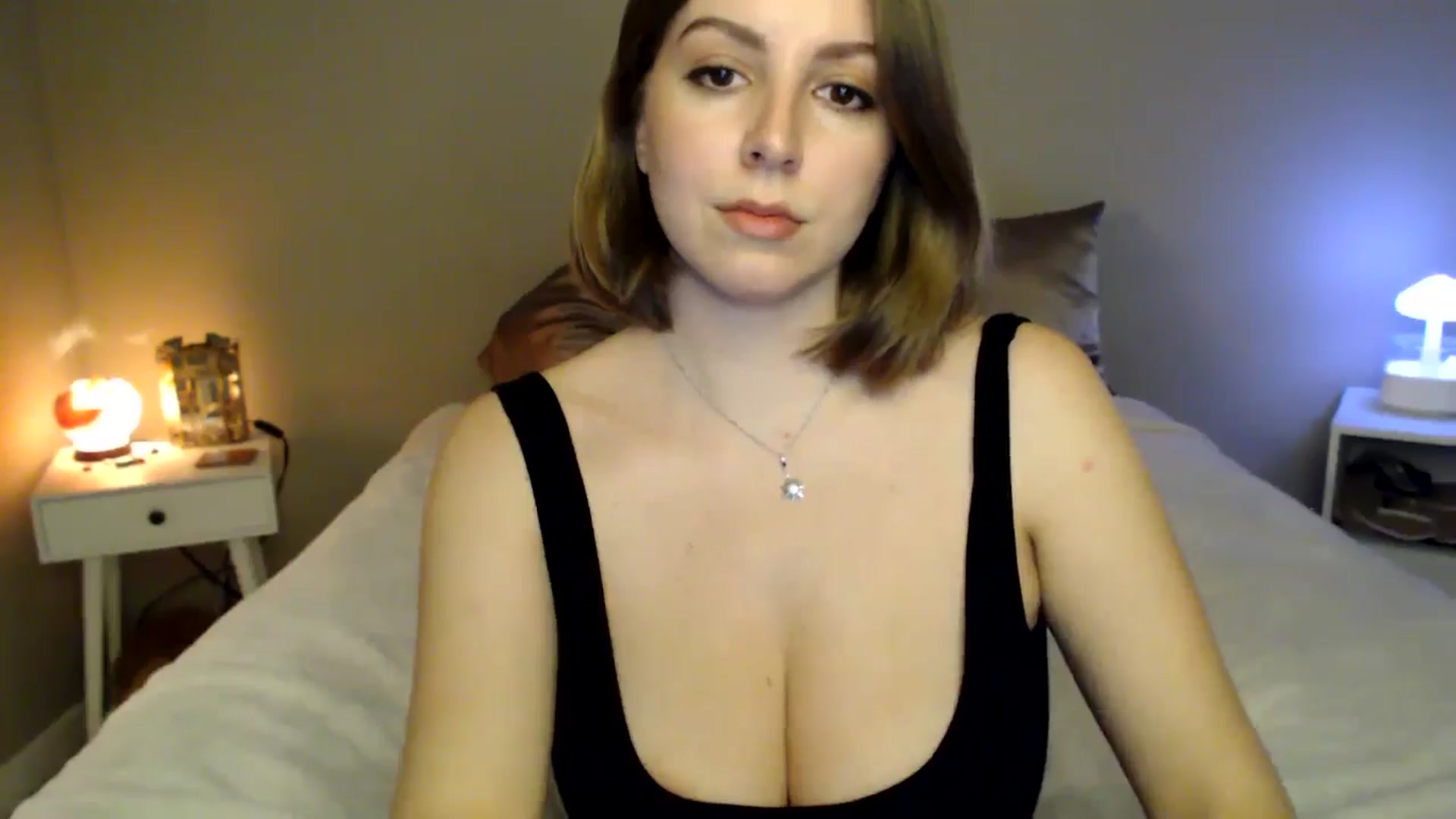 Gallery image thumbnail from MyaDelaney's myfreecams stream on, 12/20/2024, 04:22 image 11 of 20