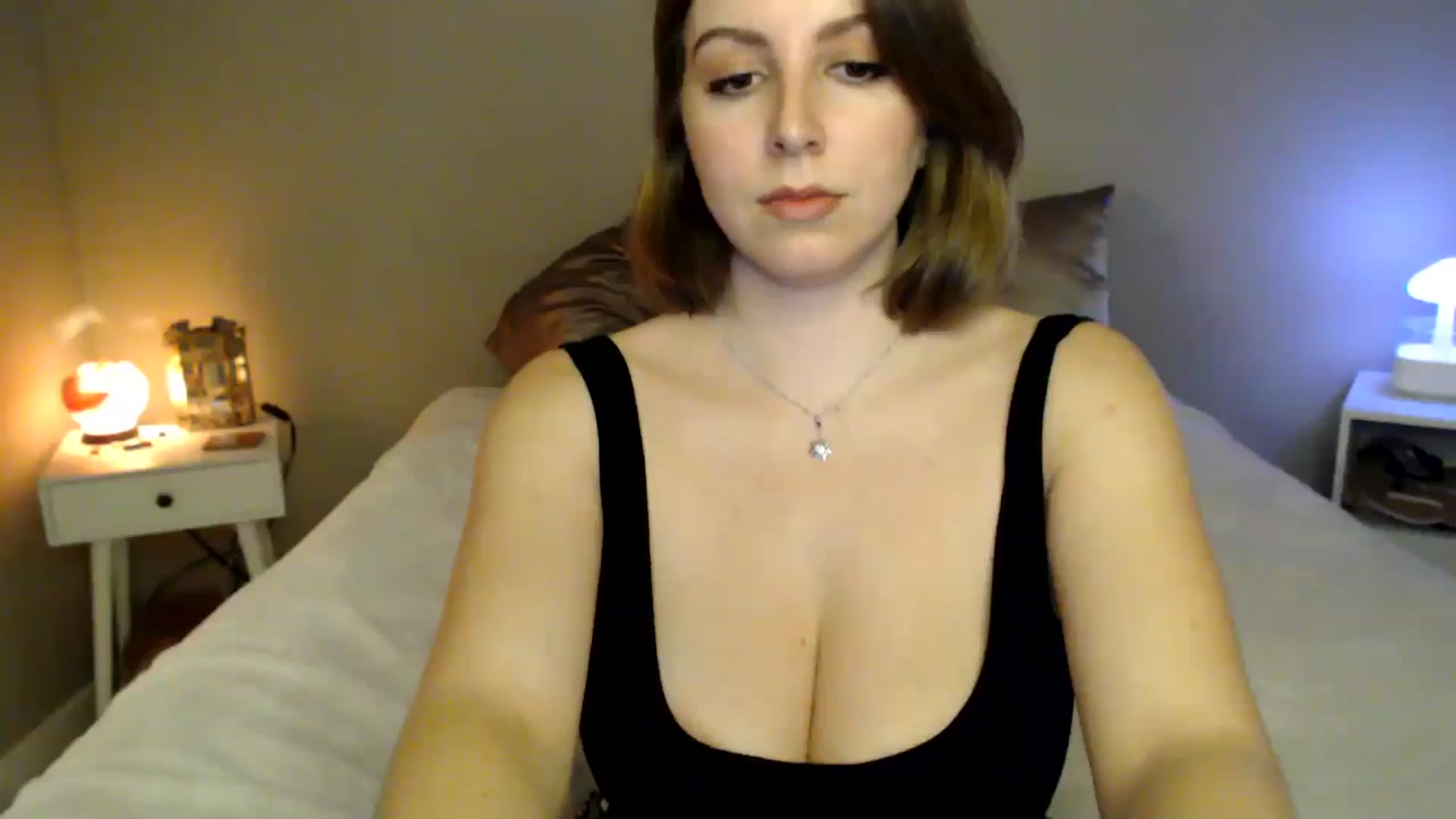 Gallery image thumbnail from MyaDelaney's myfreecams stream on, 12/20/2024, 04:22 image 19 of 20