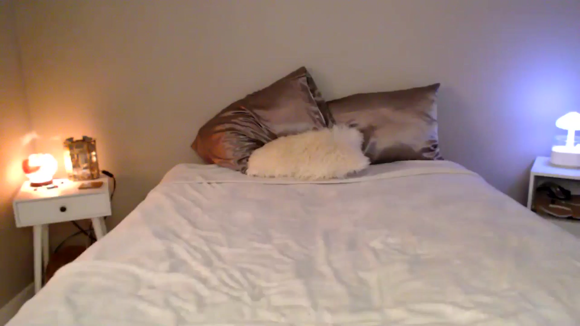 Gallery image thumbnail from MyaDelaney's myfreecams stream on, 12/20/2024, 04:22 image 8 of 20