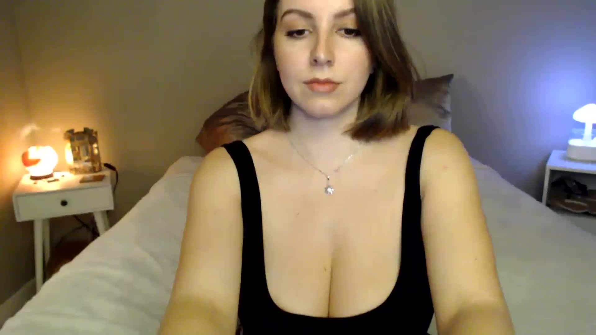 Gallery image thumbnail from MyaDelaney's myfreecams stream on, 12/20/2024, 04:22 image 16 of 20