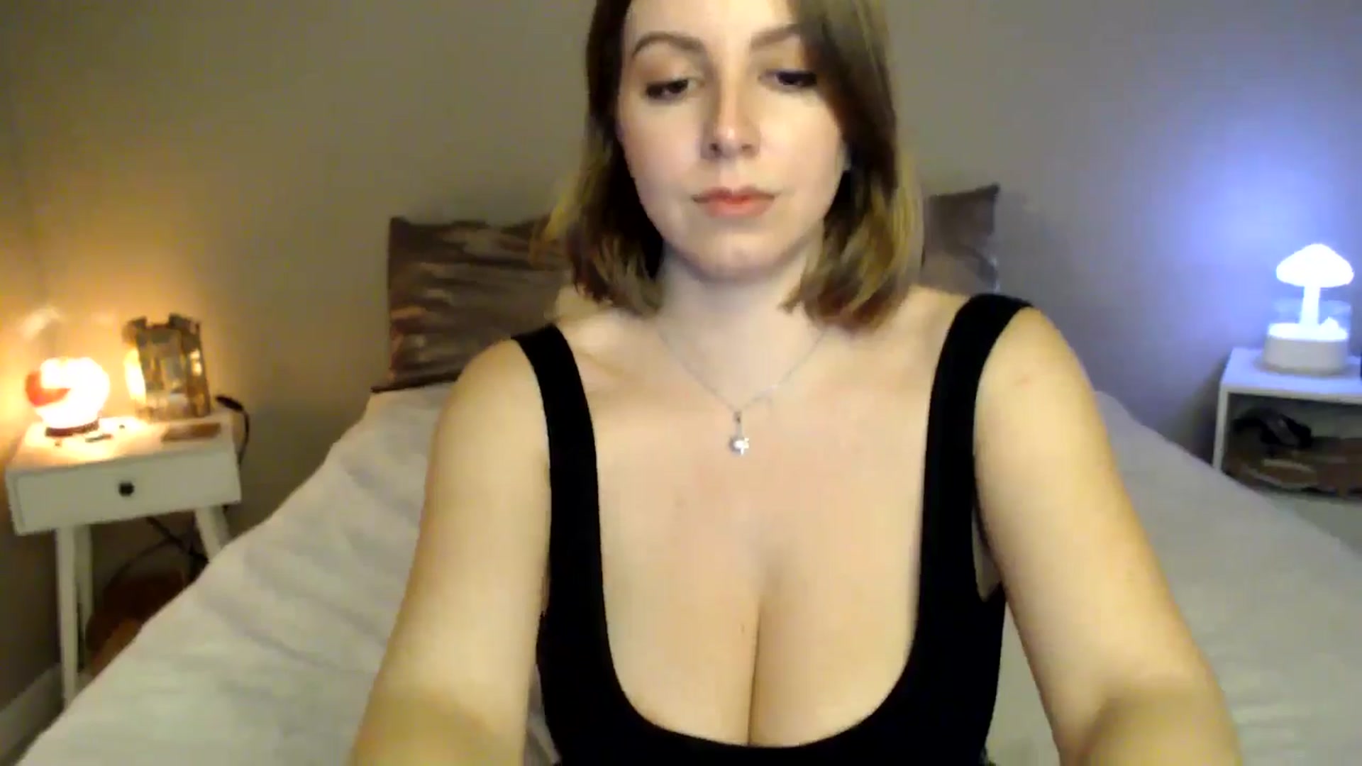 Gallery image thumbnail from MyaDelaney's myfreecams stream on, 12/20/2024, 07:55 image 12 of 20