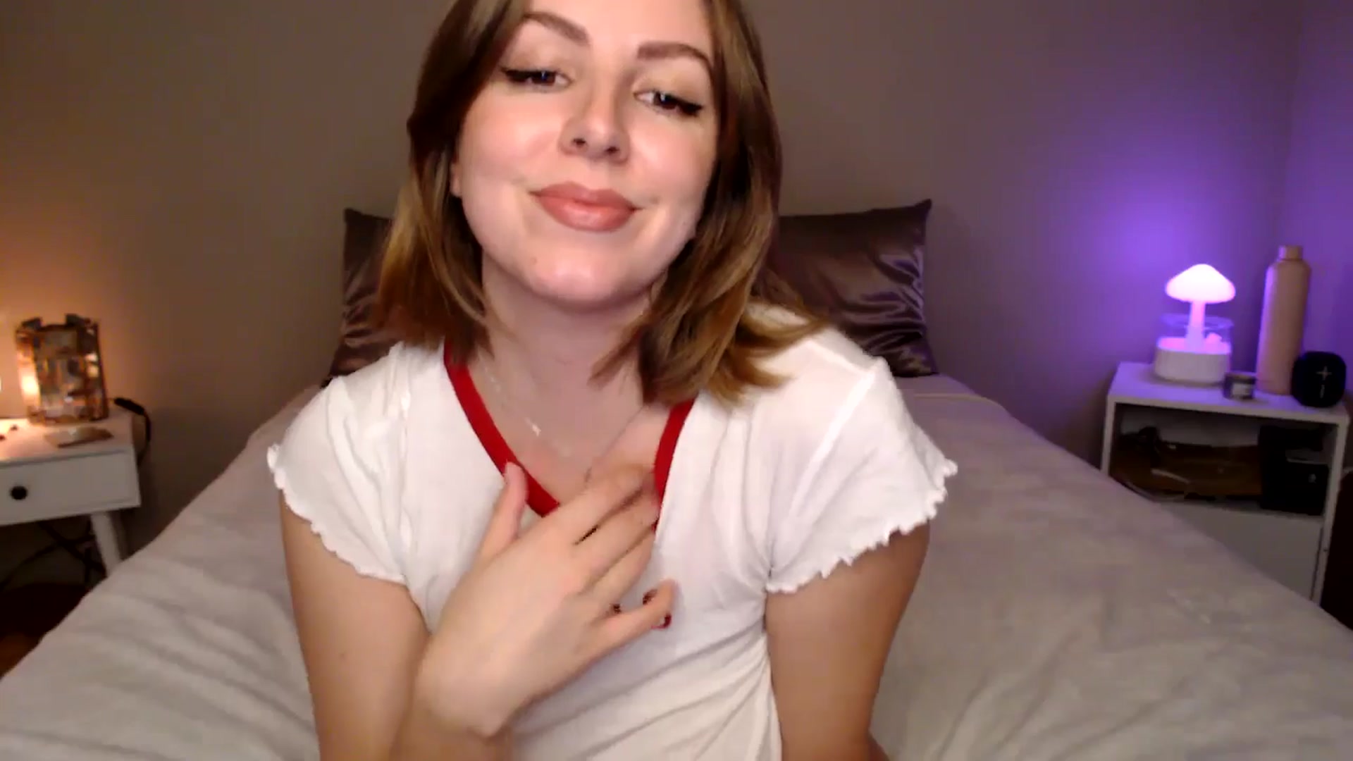 Gallery image thumbnail from MyaDelaney's myfreecams stream on, 12/24/2024, 07:46 image 12 of 20
