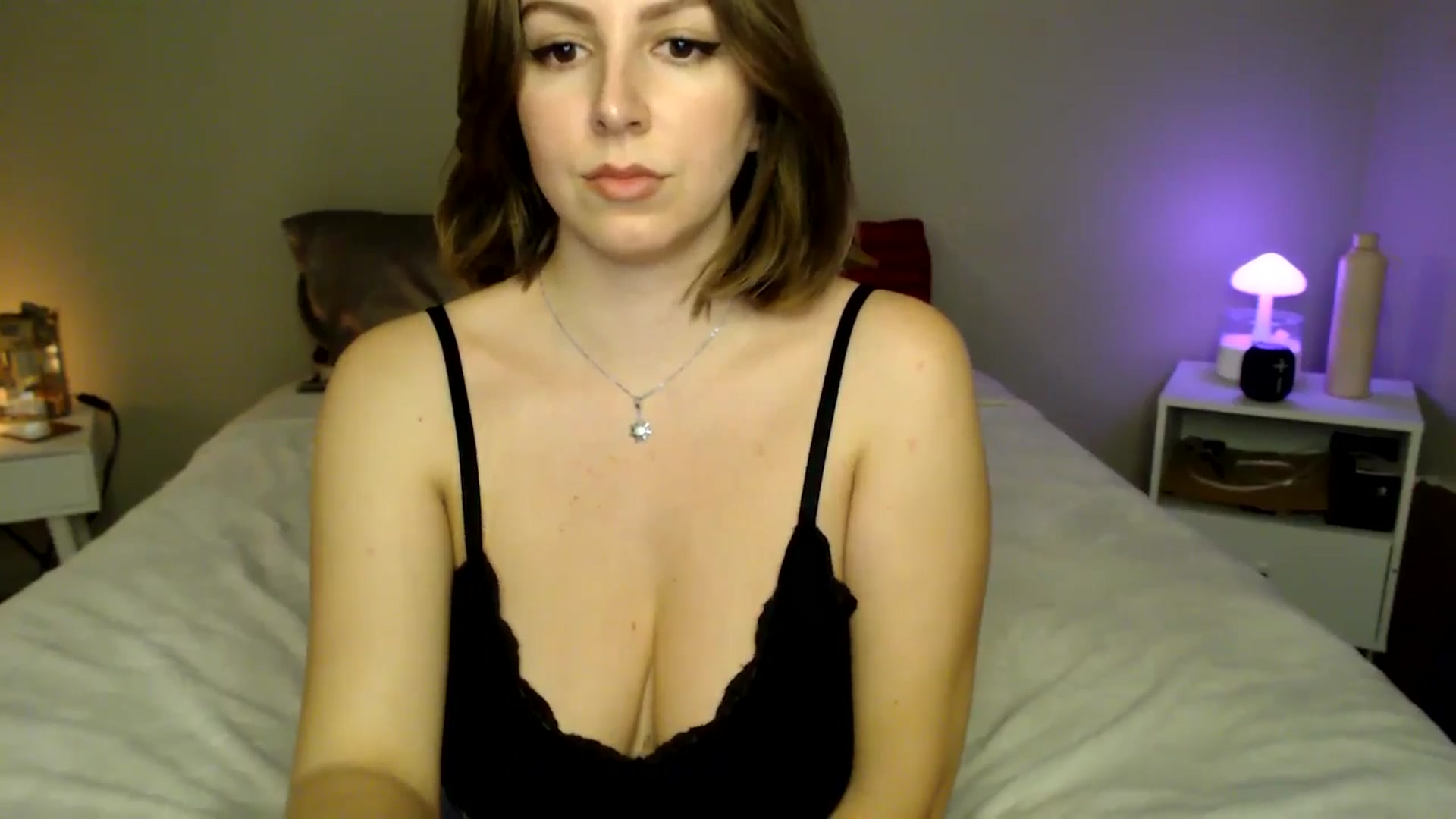 Gallery image thumbnail from MyaDelaney's myfreecams stream on, 12/27/2024, 07:34 image 15 of 20