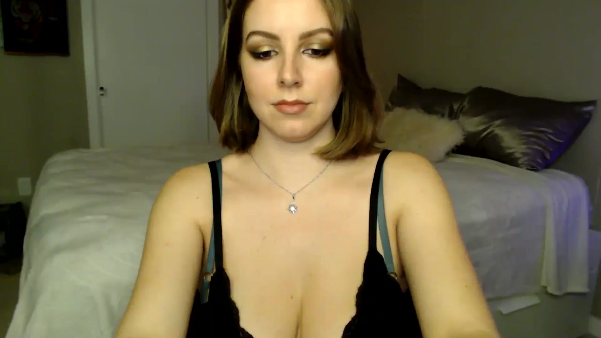 Gallery image thumbnail from MyaDelaney's myfreecams stream on, 12/29/2024, 06:13 image 8 of 20