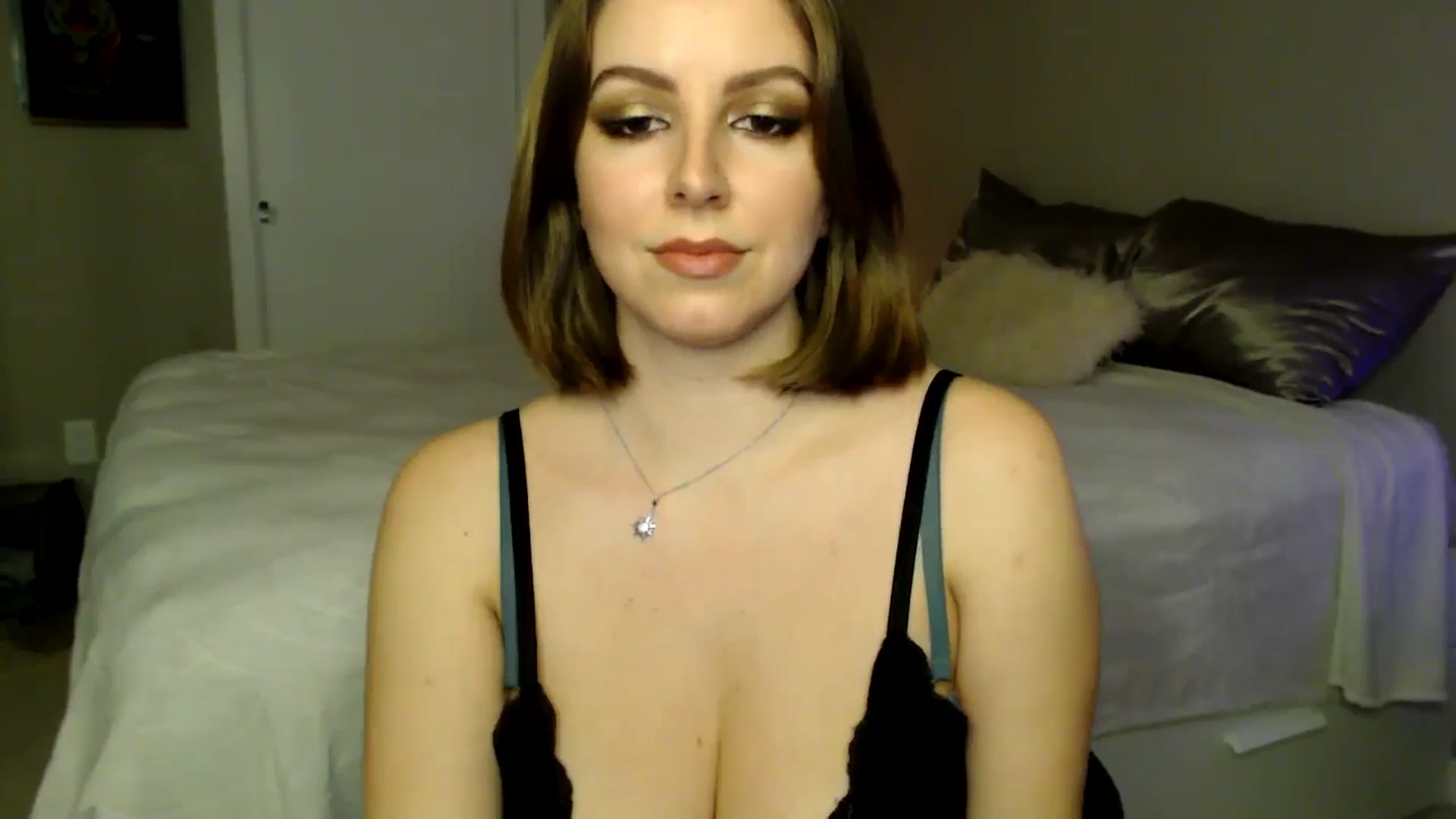 Gallery image thumbnail from MyaDelaney's myfreecams stream on, 12/29/2024, 06:13 image 10 of 20
