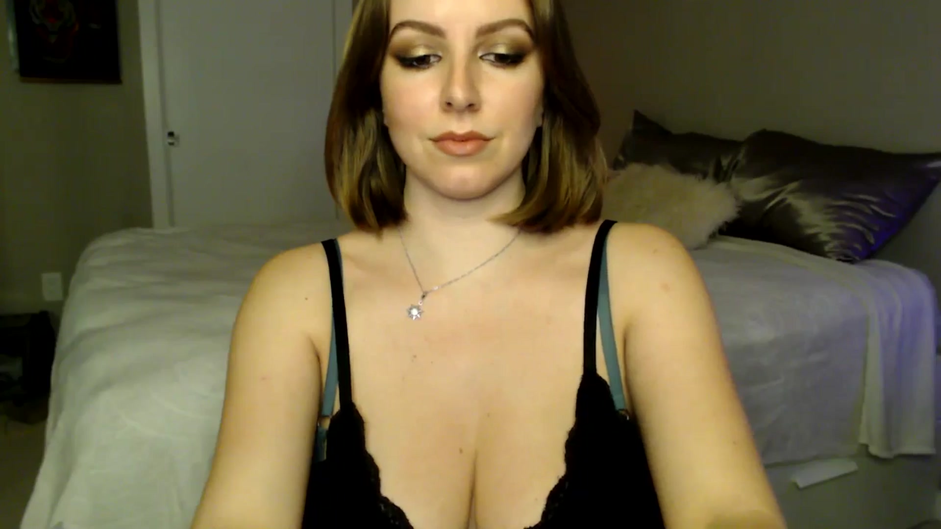 Gallery image thumbnail from MyaDelaney's myfreecams stream on, 12/29/2024, 06:13 image 9 of 20