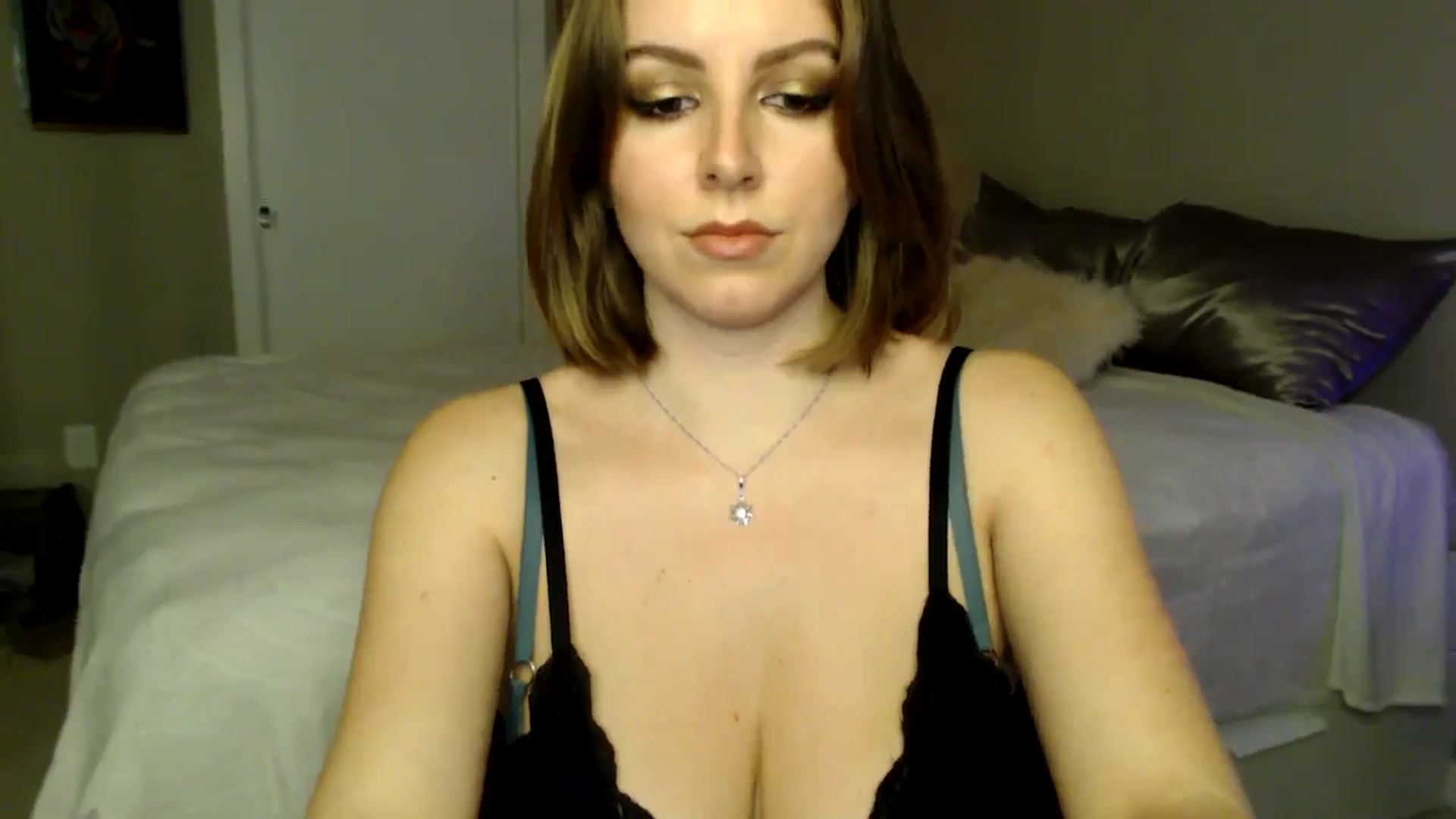 Gallery image thumbnail from MyaDelaney's myfreecams stream on, 12/29/2024, 06:13 image 11 of 20
