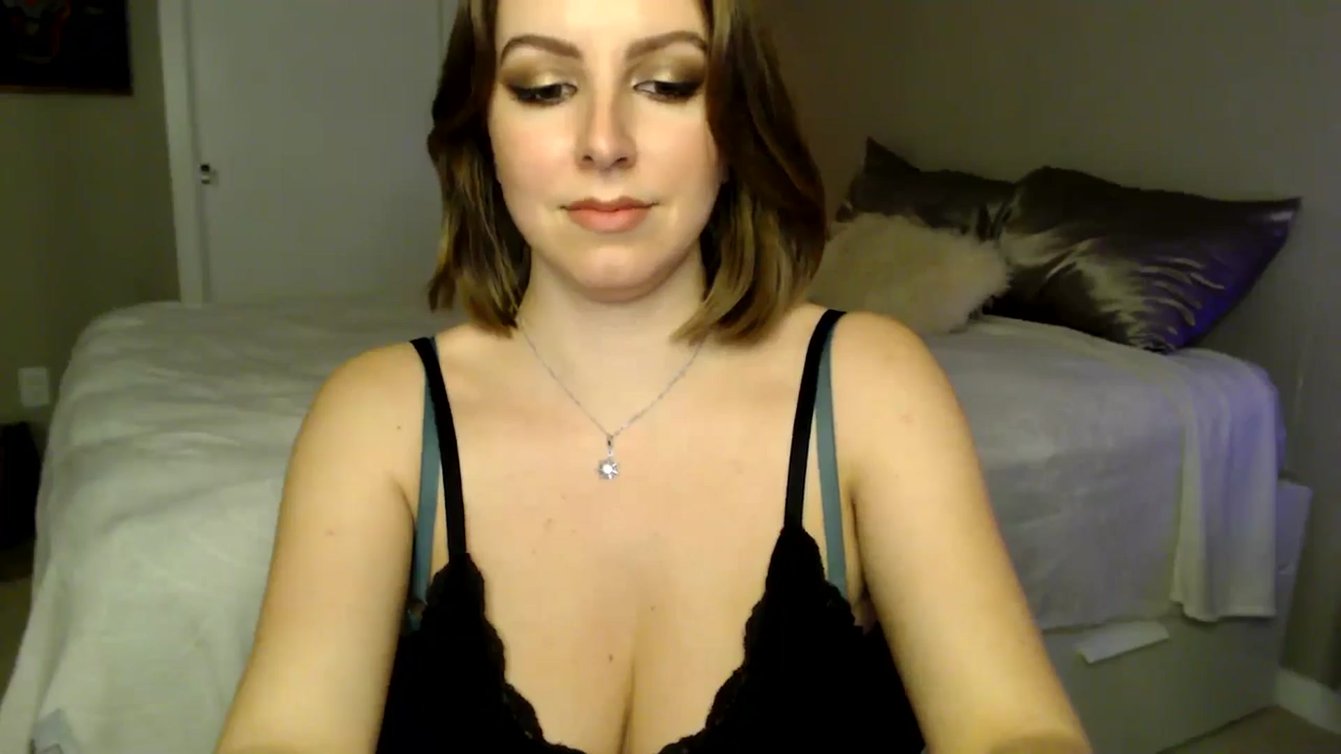 Gallery image thumbnail from MyaDelaney's myfreecams stream on, 12/29/2024, 06:46 image 6 of 20