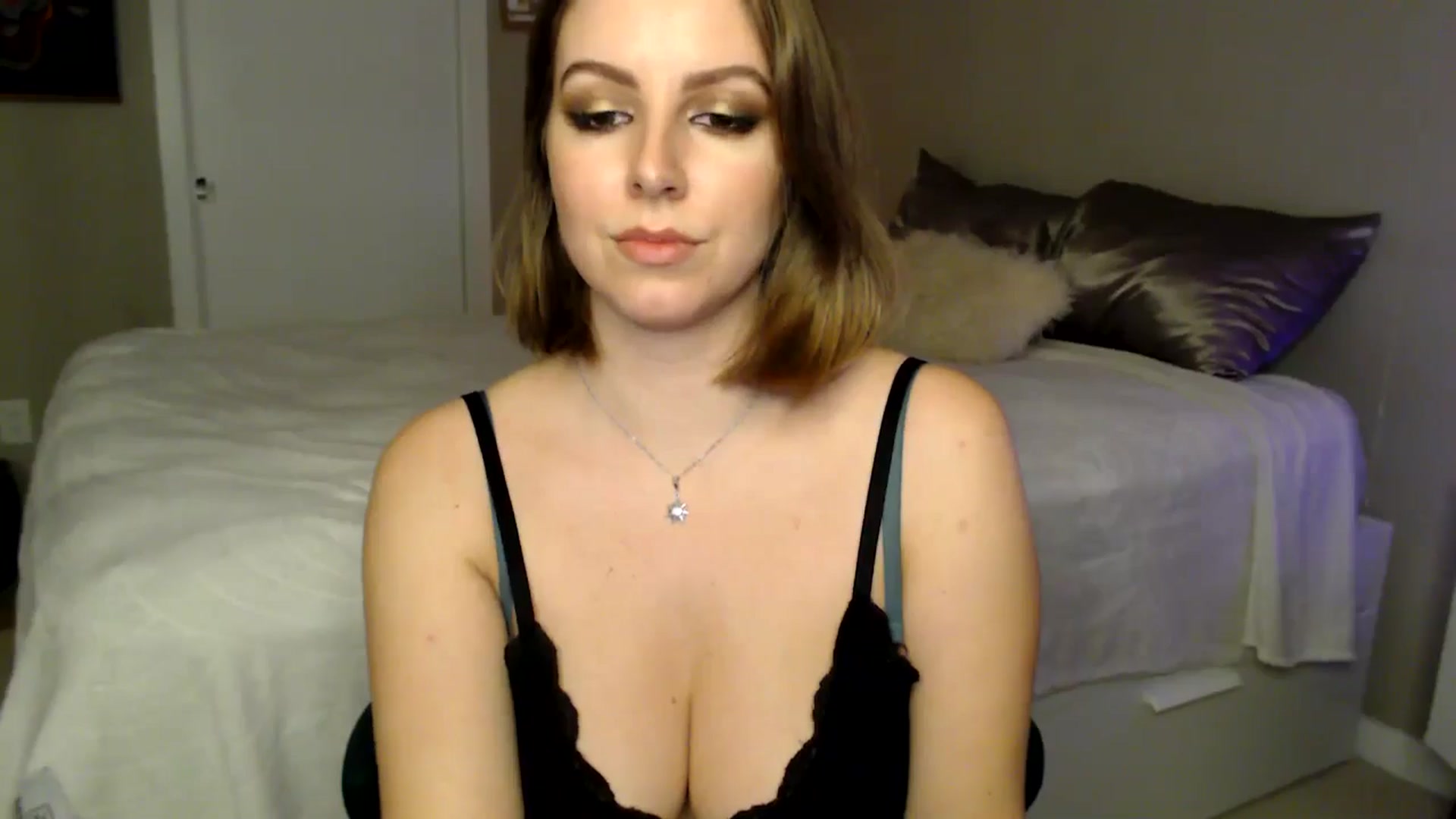 Gallery image thumbnail from MyaDelaney's myfreecams stream on, 12/29/2024, 06:46 image 14 of 20