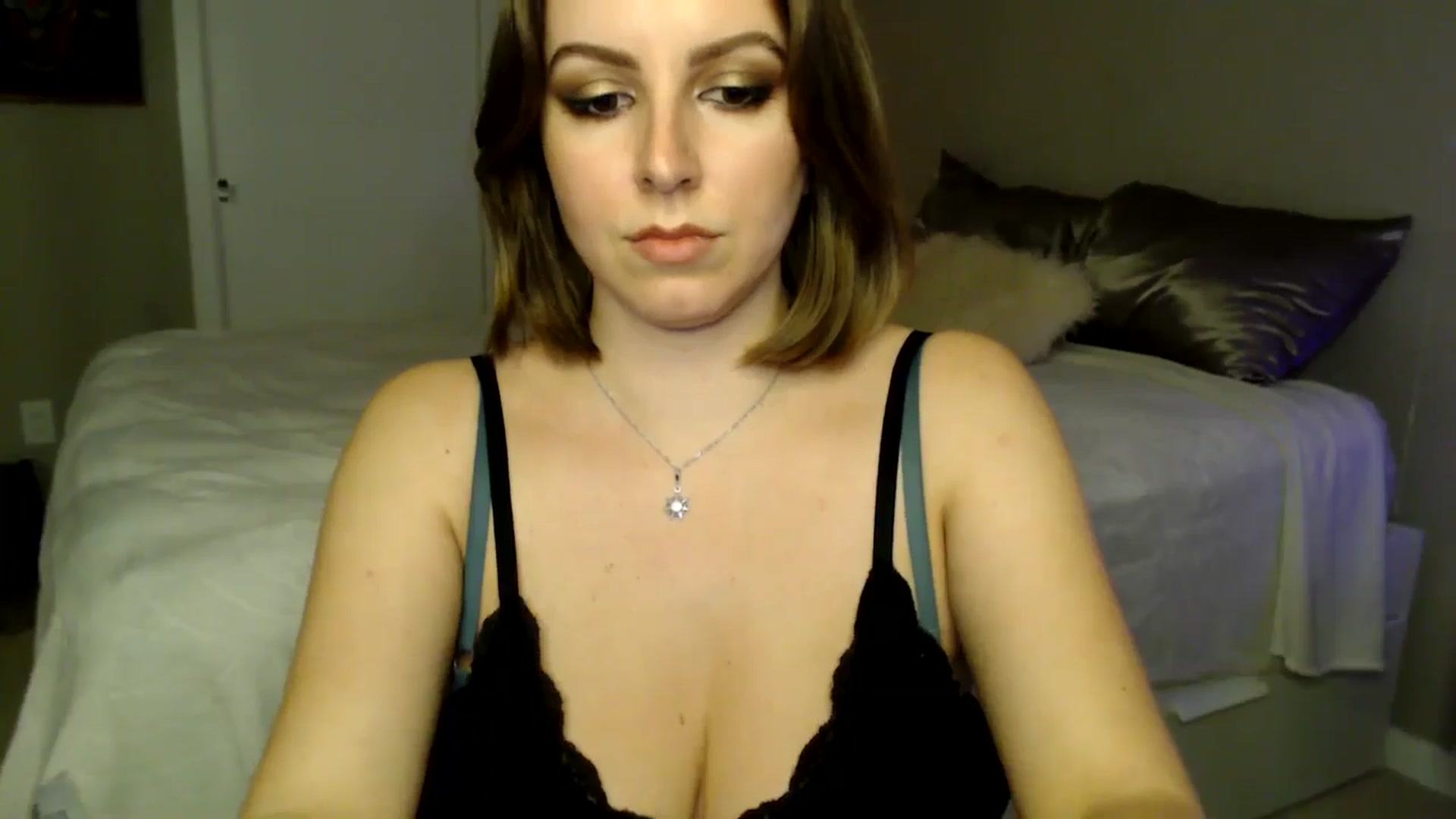 Gallery image thumbnail from MyaDelaney's myfreecams stream on, 12/29/2024, 06:46 image 9 of 20