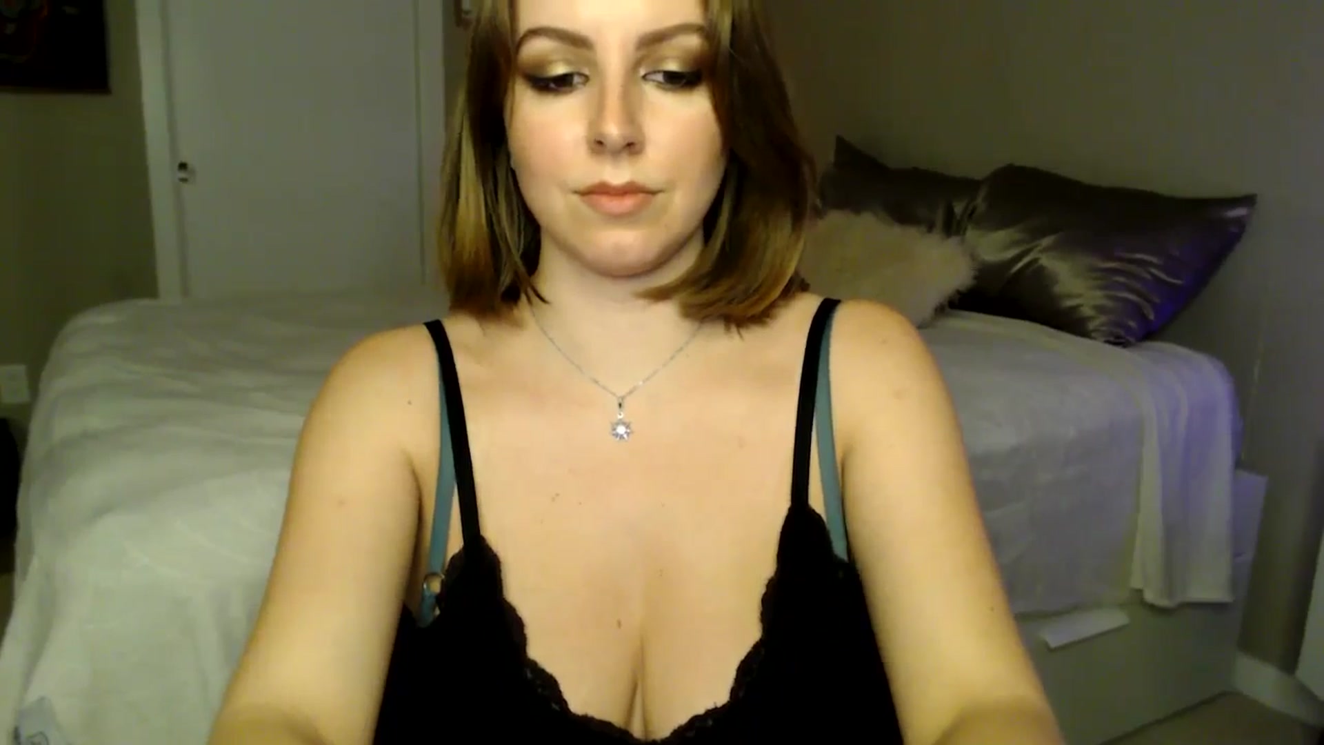 Gallery image thumbnail from MyaDelaney's myfreecams stream on, 12/29/2024, 06:46 image 16 of 20