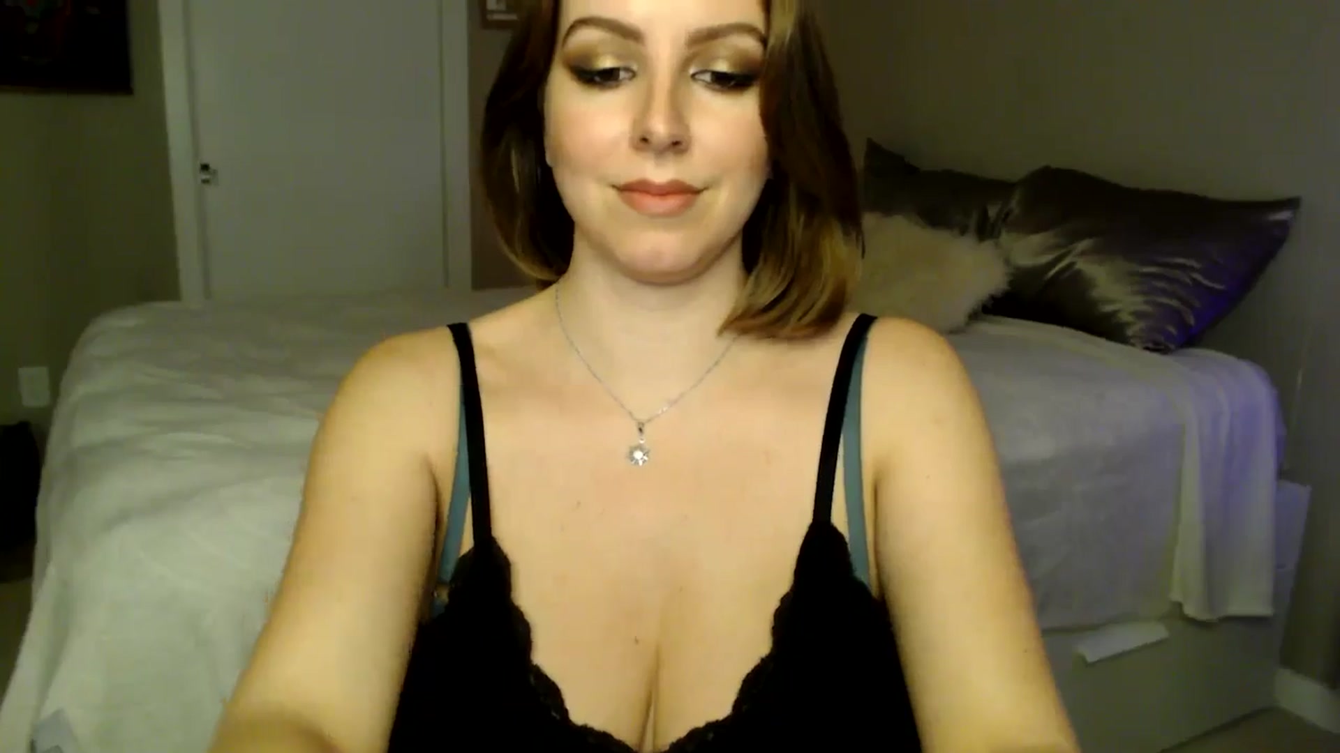 Gallery image thumbnail from MyaDelaney's myfreecams stream on, 12/29/2024, 06:46 image 4 of 20