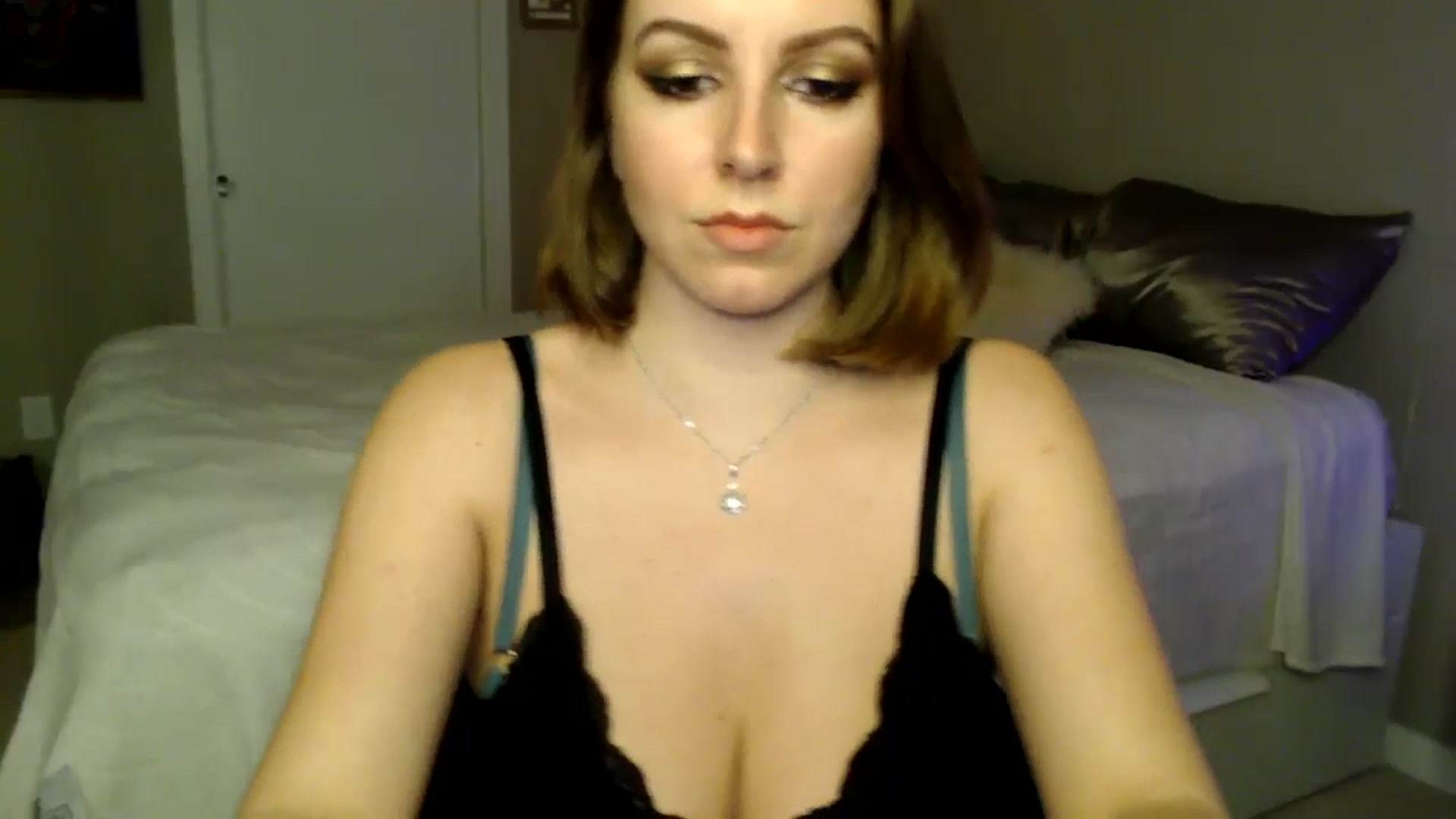 Gallery image thumbnail from MyaDelaney's myfreecams stream on, 12/29/2024, 06:46 image 11 of 20