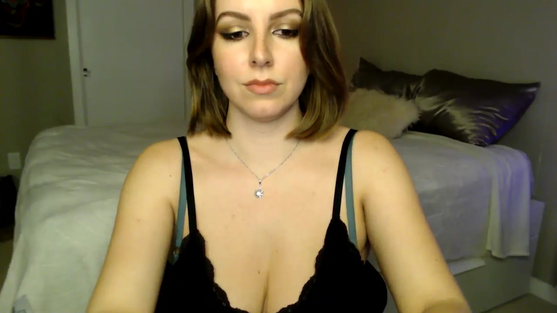 Gallery image thumbnail from MyaDelaney's myfreecams stream on, 12/29/2024, 06:46 image 8 of 20