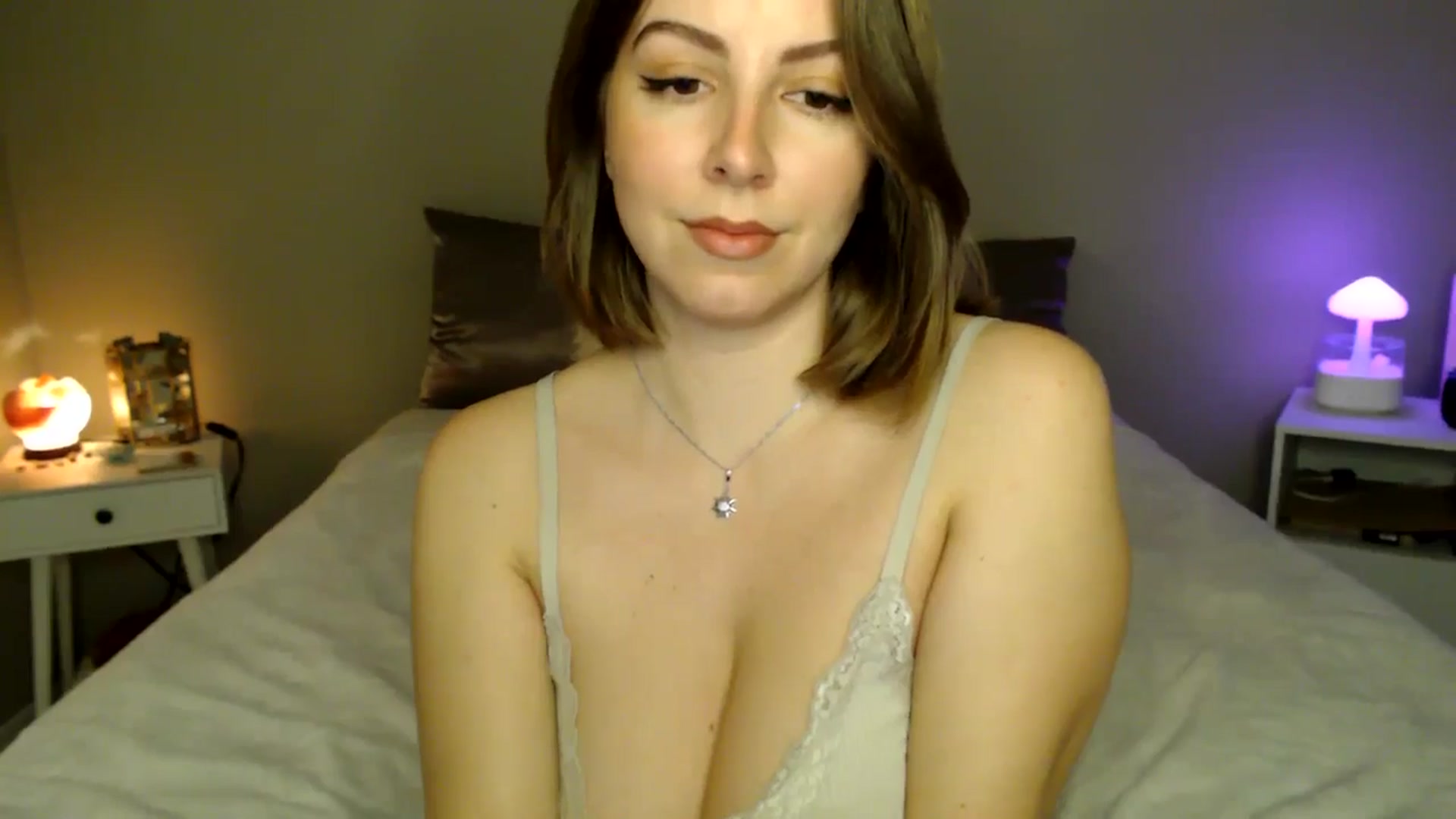 Gallery image thumbnail from MyaDelaney's myfreecams stream on, 01/03/2025, 08:01 image 16 of 20