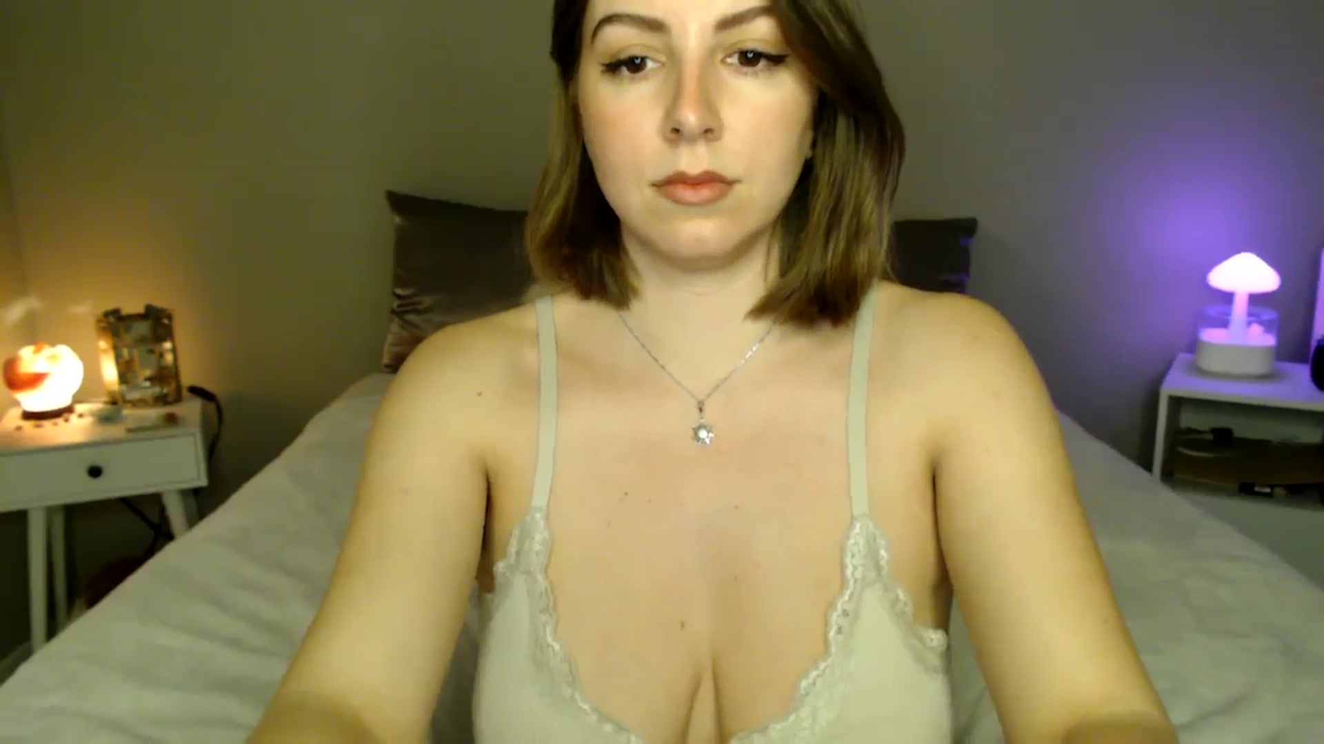 Gallery image thumbnail from MyaDelaney's myfreecams stream on, 01/03/2025, 08:01 image 14 of 20