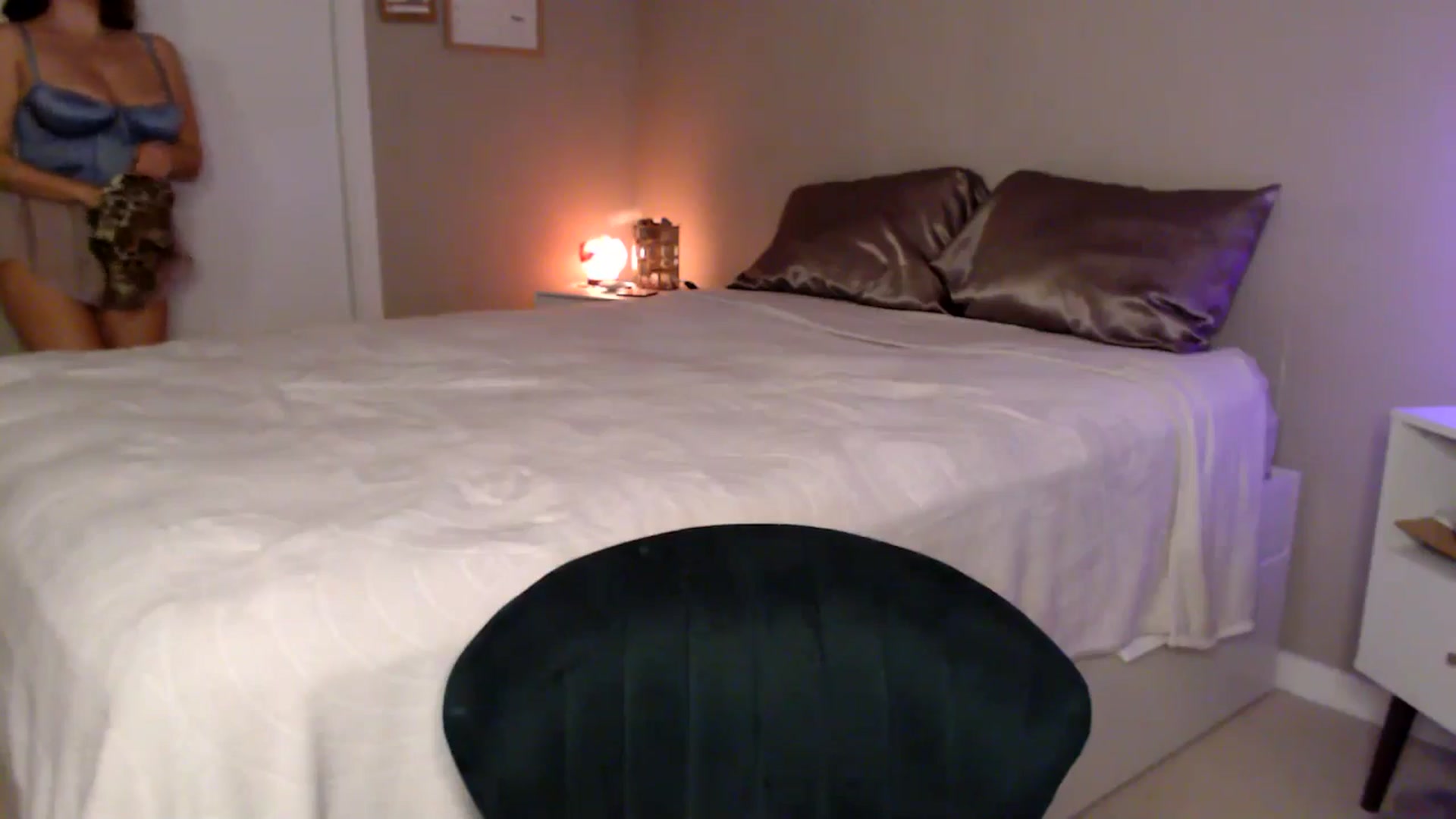 Gallery image thumbnail from MyaDelaney's myfreecams stream on, 01/10/2025, 04:40 image 13 of 20