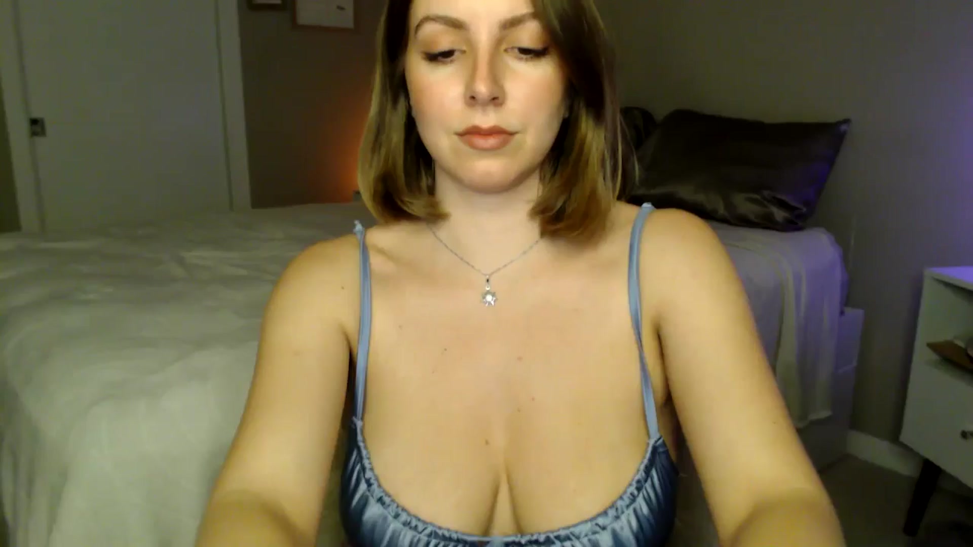 Gallery image thumbnail from MyaDelaney's myfreecams stream on, 01/10/2025, 04:40 image 1 of 20