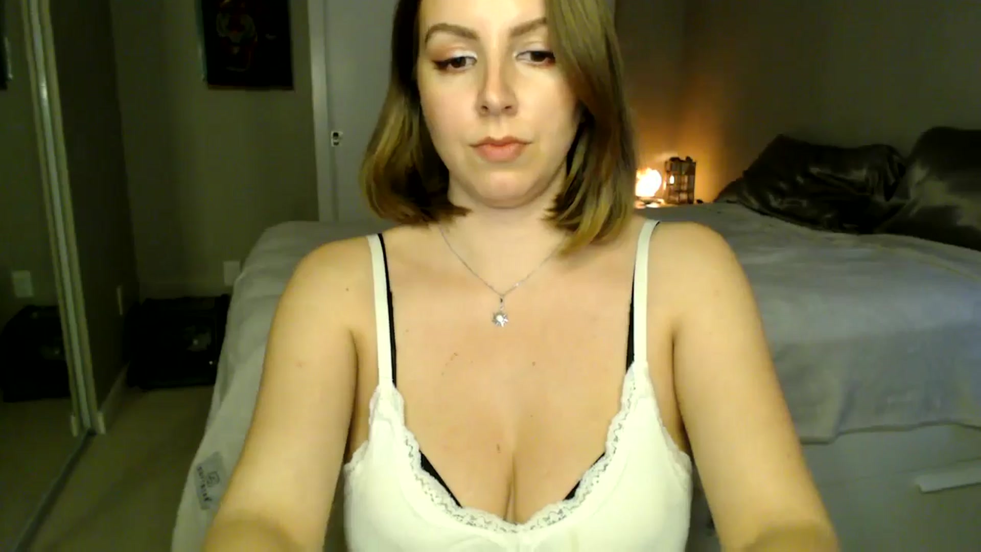 Gallery image thumbnail from MyaDelaney's myfreecams stream on, 01/13/2025, 08:01 image 10 of 20