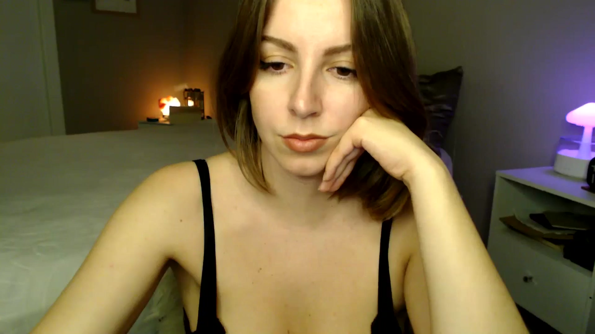 Gallery image thumbnail from MyaDelaney's myfreecams stream on, 01/24/2025, 07:46 image 17 of 20