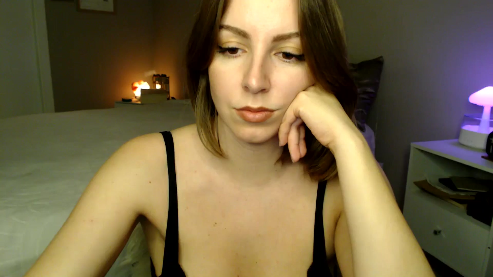 Gallery image thumbnail from MyaDelaney's myfreecams stream on, 01/24/2025, 07:46 image 15 of 20