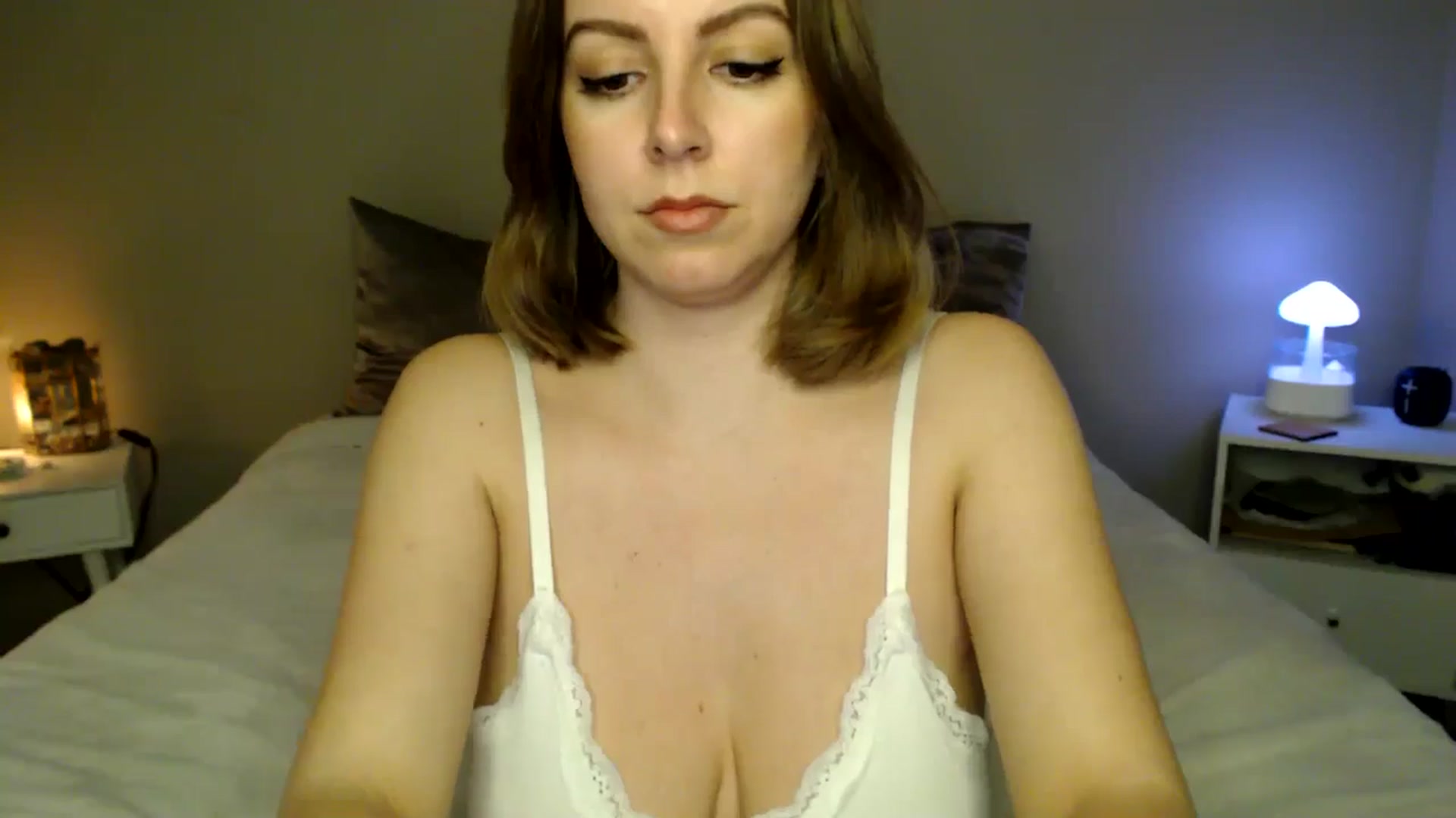 Gallery image thumbnail from MyaDelaney's myfreecams stream on, 01/26/2025, 08:28 image 14 of 20