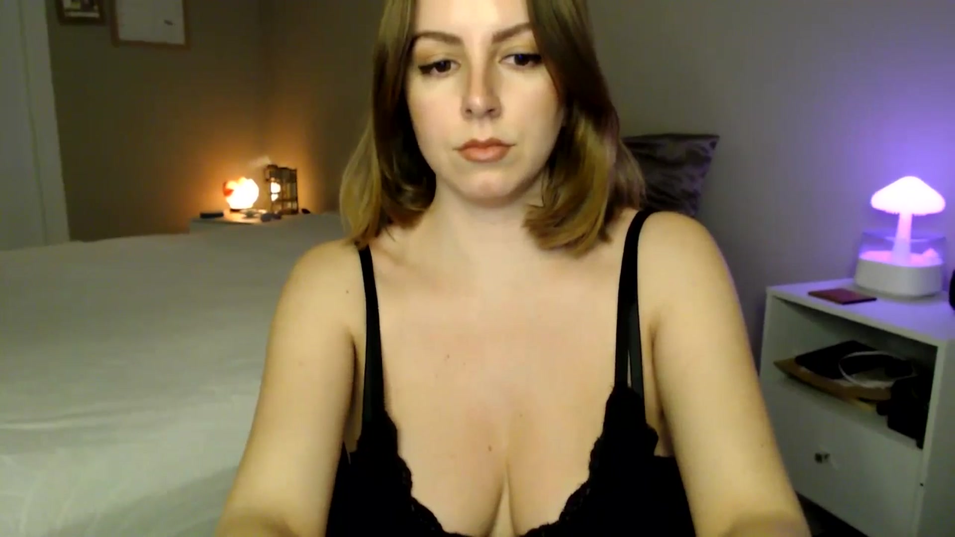 Gallery image thumbnail from MyaDelaney's myfreecams stream on, 01/28/2025, 04:41 image 15 of 20