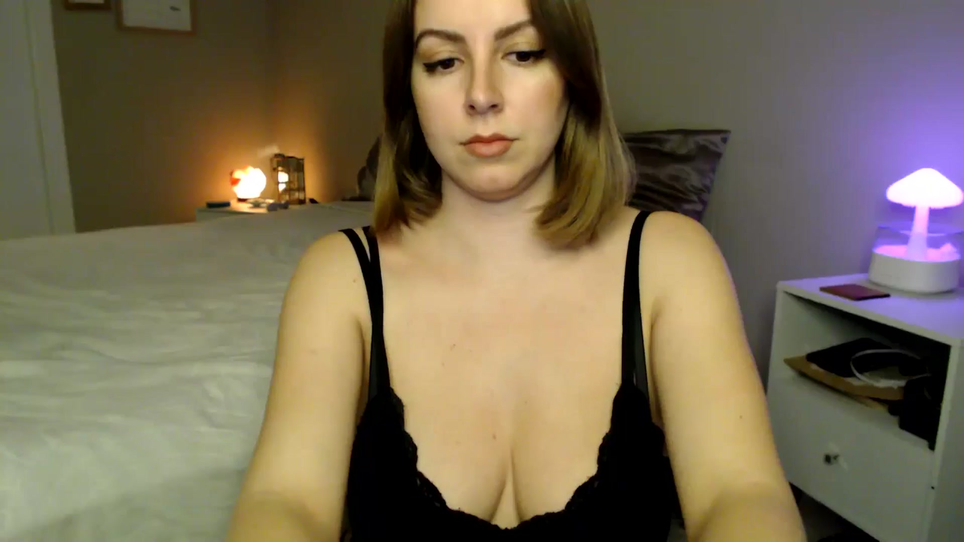 Gallery image thumbnail from MyaDelaney's myfreecams stream on, 01/28/2025, 07:02 image 18 of 20